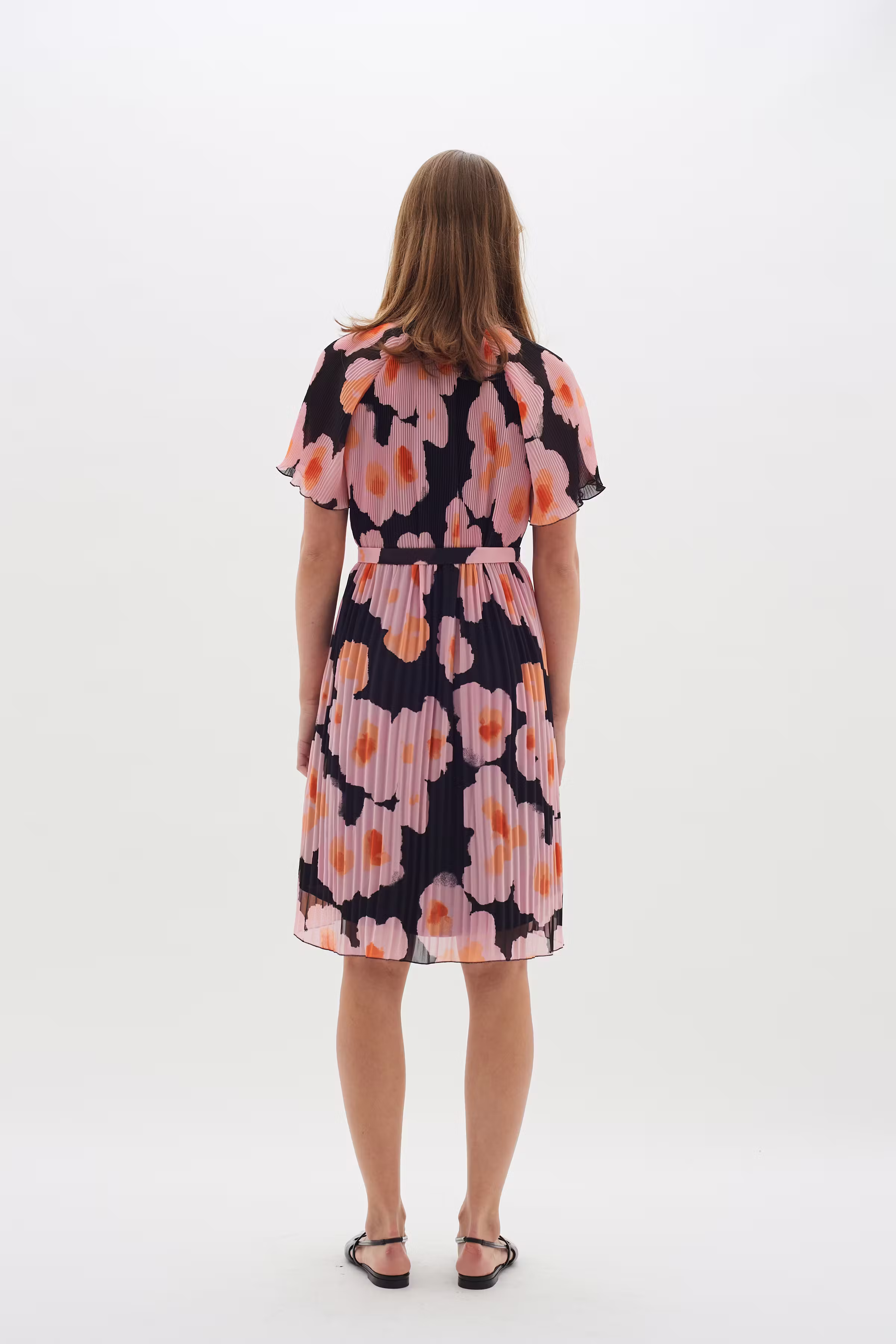 HendraIW Kjole LOOKBOOK BACK 30109942-301892
