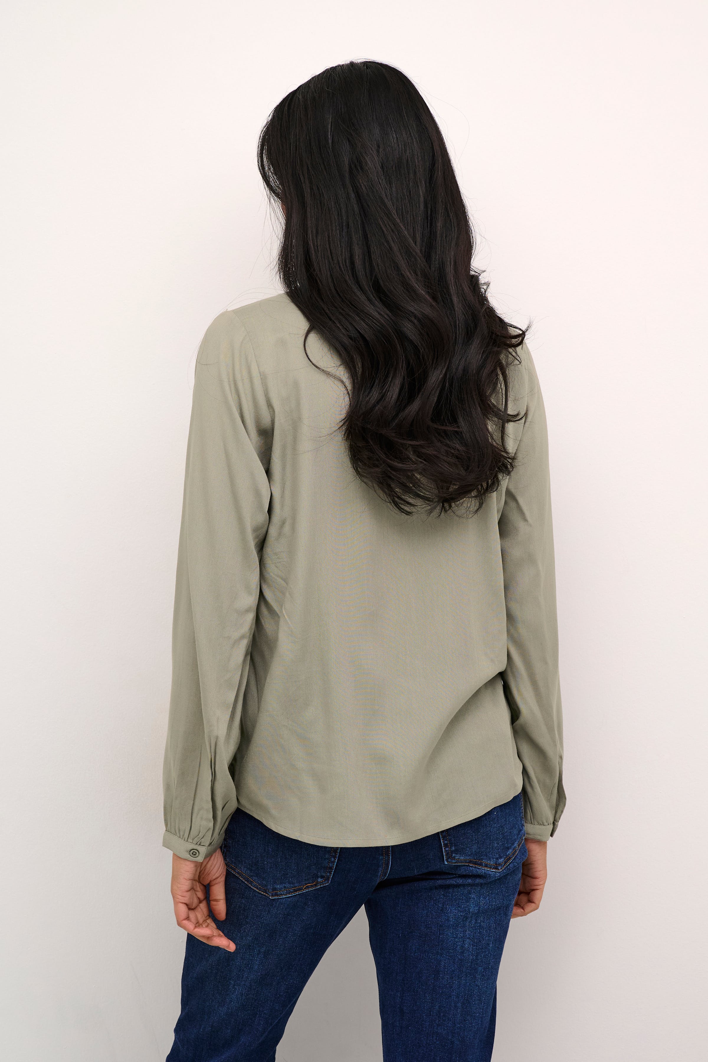 KAcalinda Blouse LOOKBOOK BACK 10507267-170613