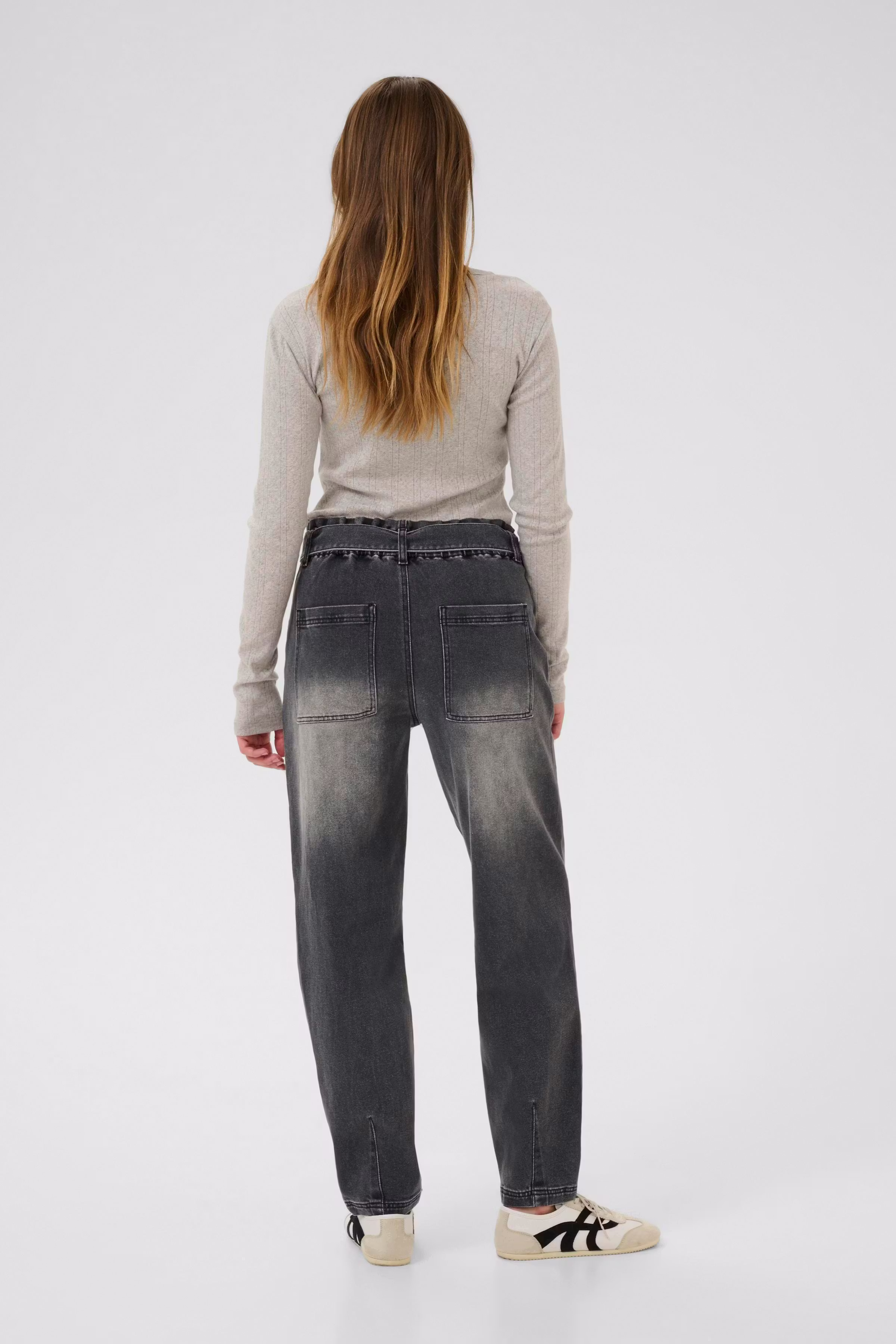 KAhilda T-shirt LOOKBOOK BACK 10510524-100126