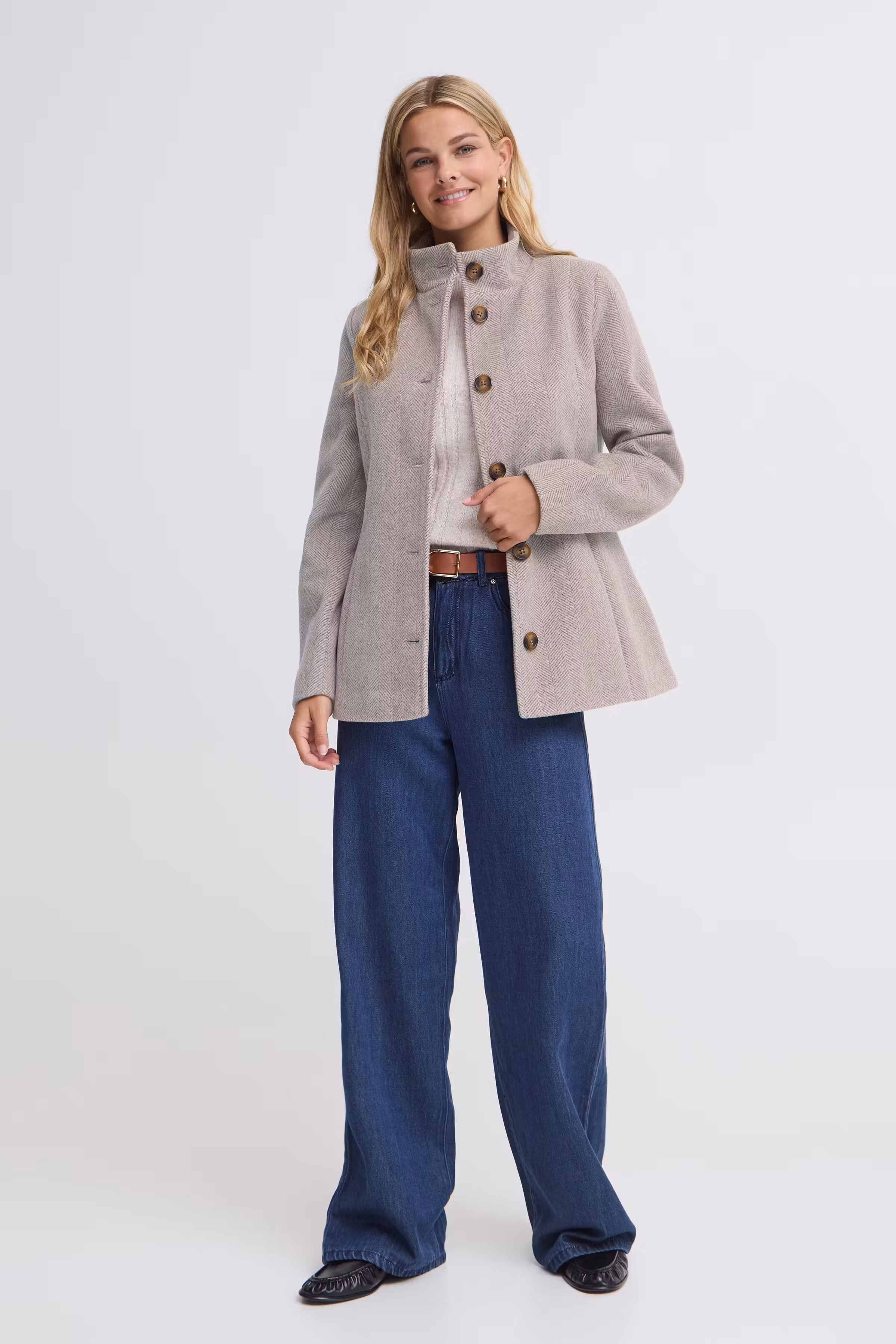 FREVILLA Yttertøy LOOKBOOK FRONT 20617959-900009856