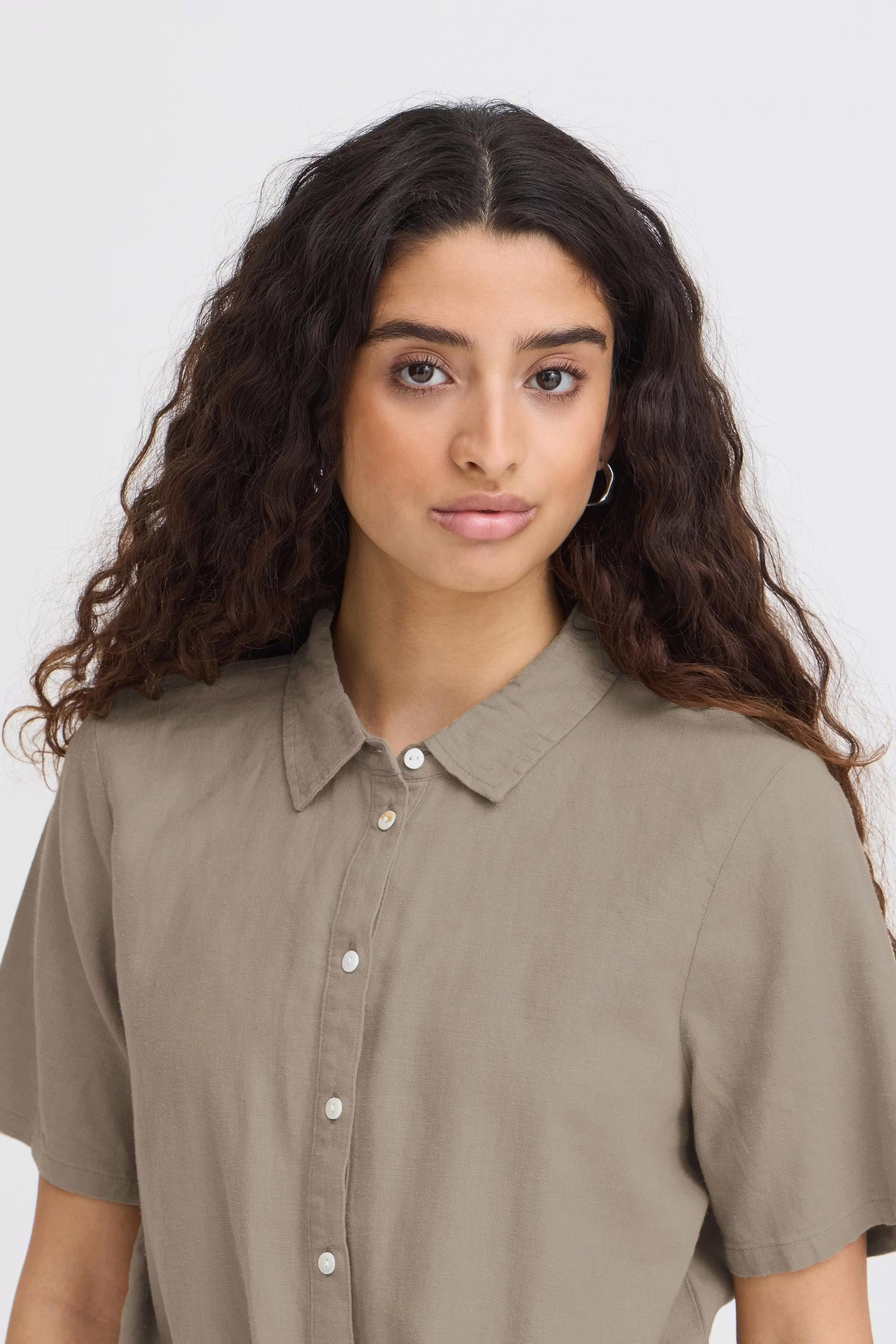 Kortermet skjorte LOOKBOOK DETAIL 20122921-171310