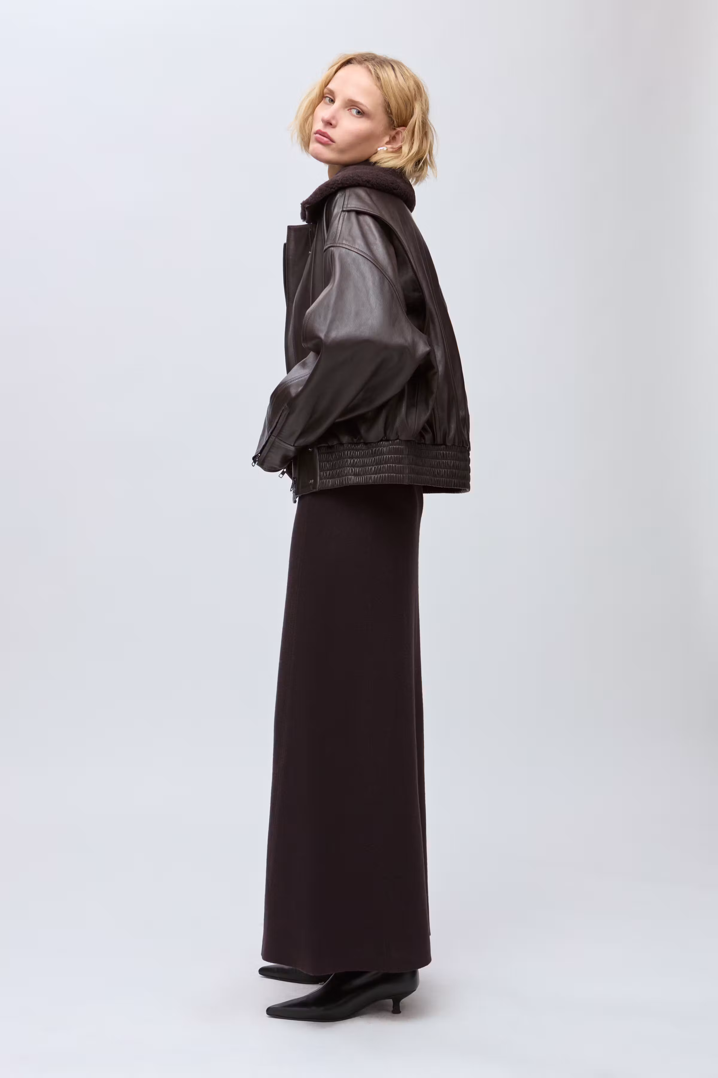 IOLaila Outerwear LOOKBOOK FRONT 30600079-BR289