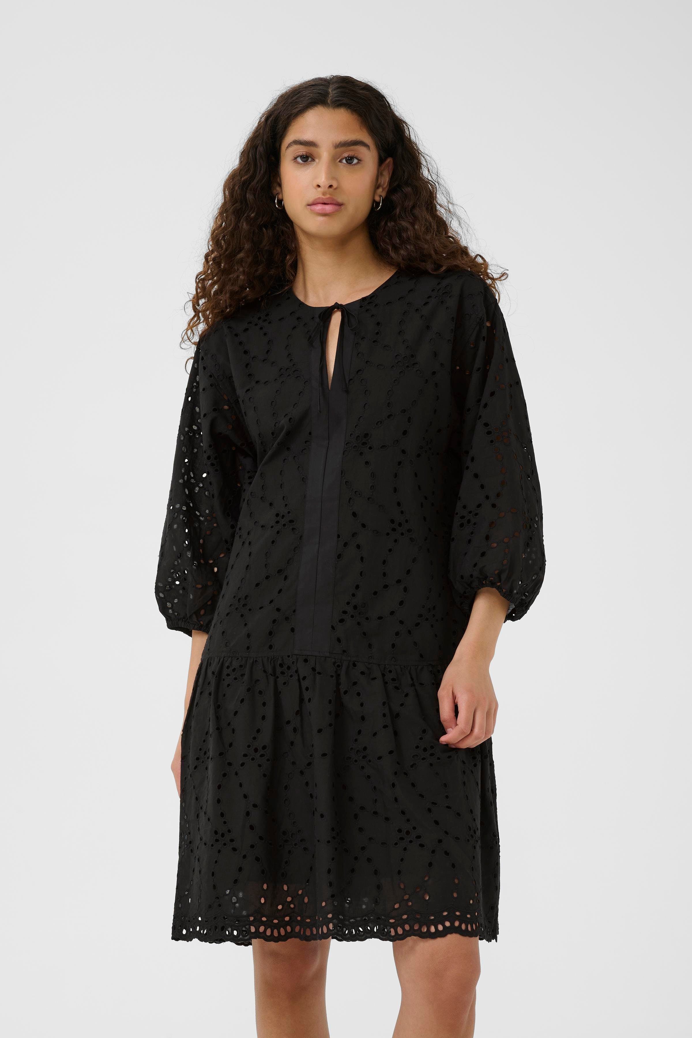 FaithIW Dress LOOKBOOK FRONT 30110430-194008