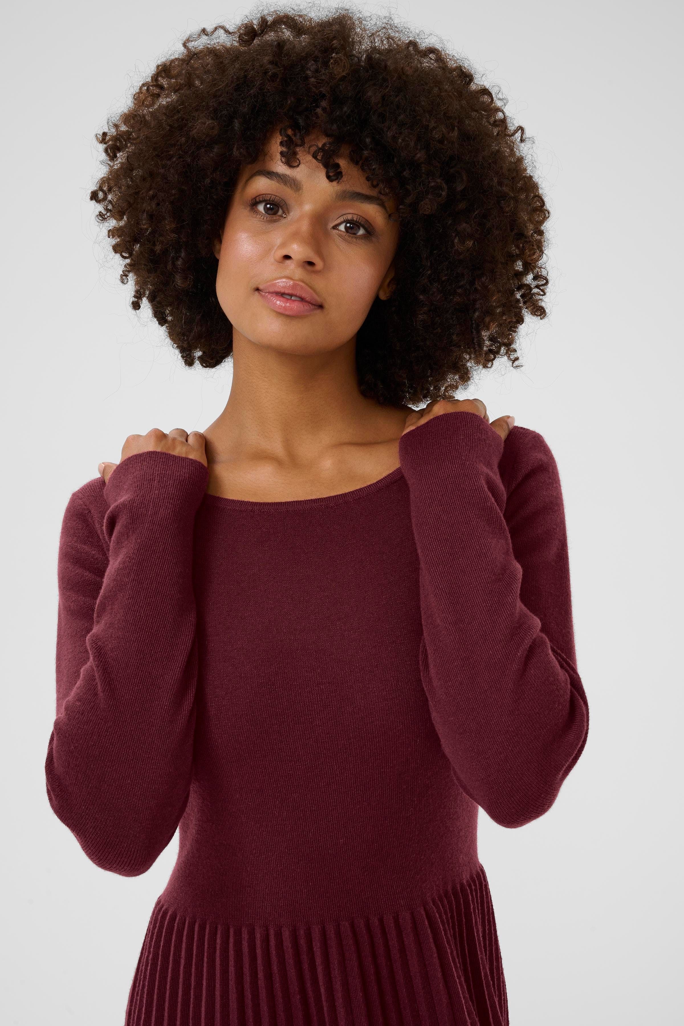 CUluci Stickad klänning LOOKBOOK DETAIL 50111749-191522