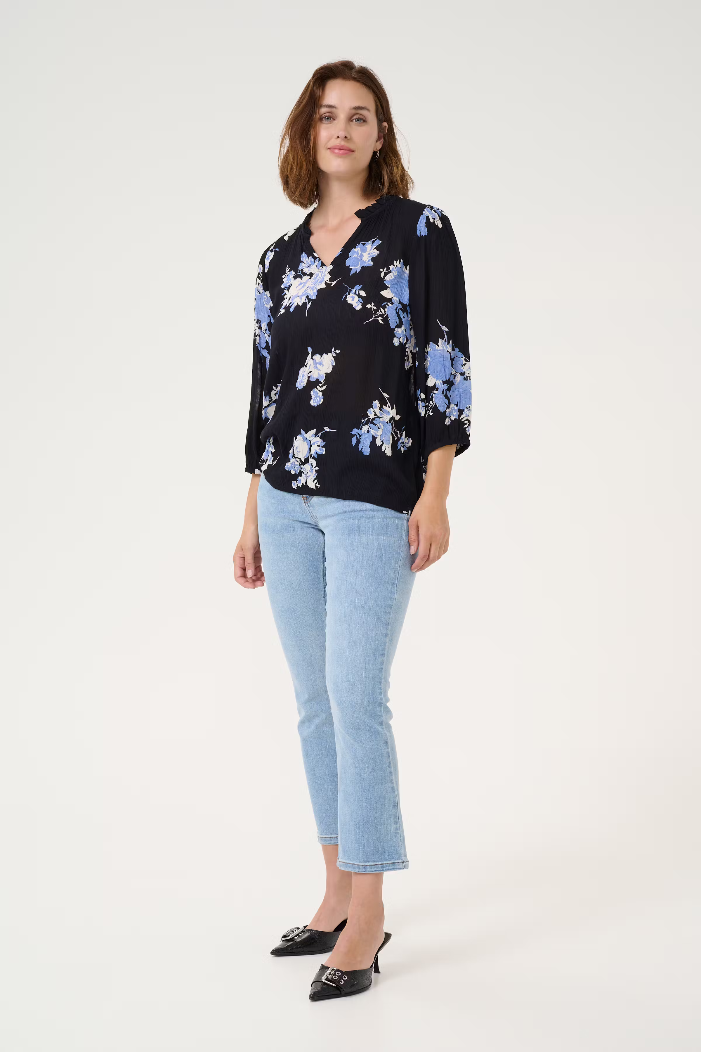 KAedita Bluse LOOKBOOK FRONT 10509812-107339