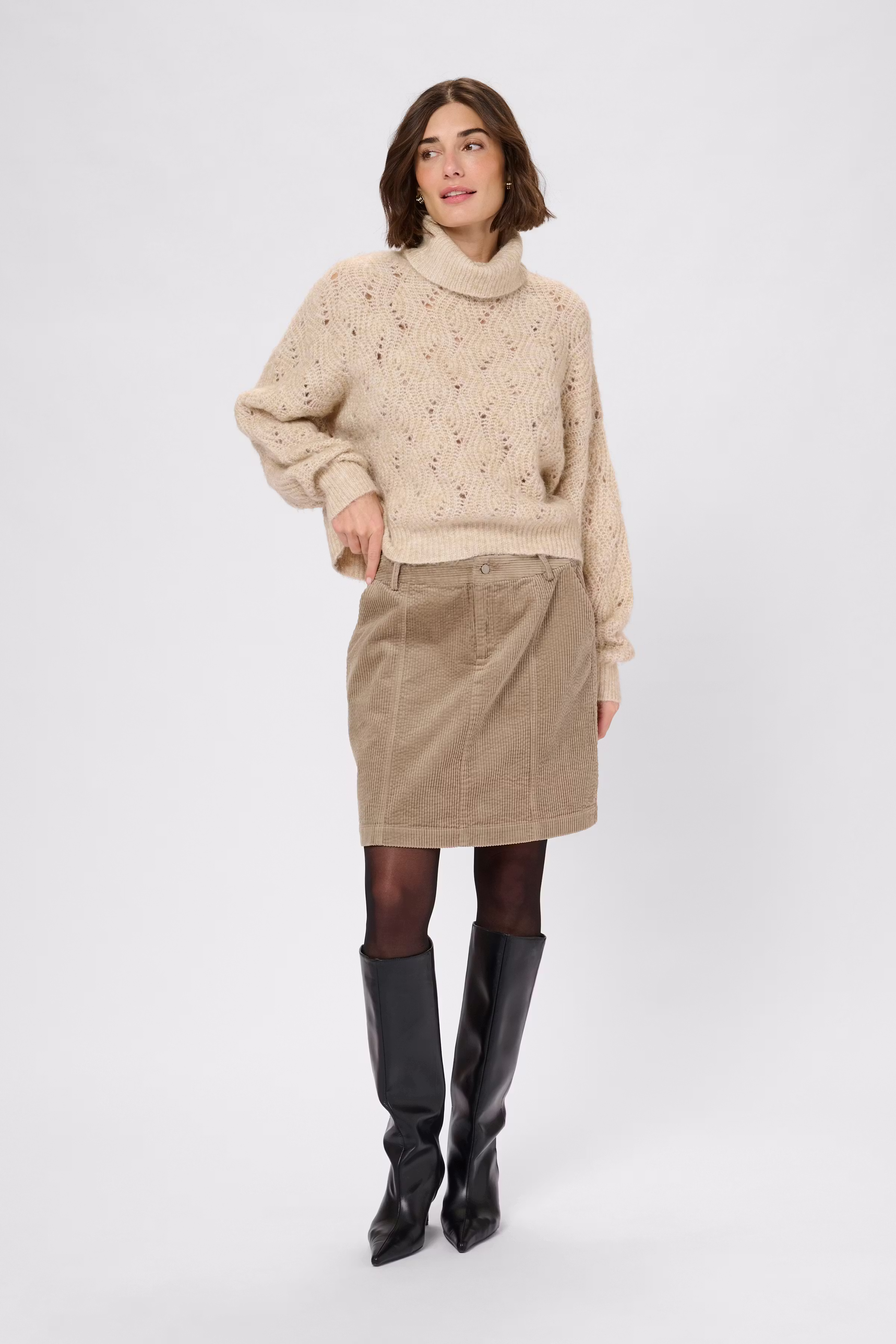 CUbaela Manchesterkjol LOOKBOOK FRONT 50112266-171310