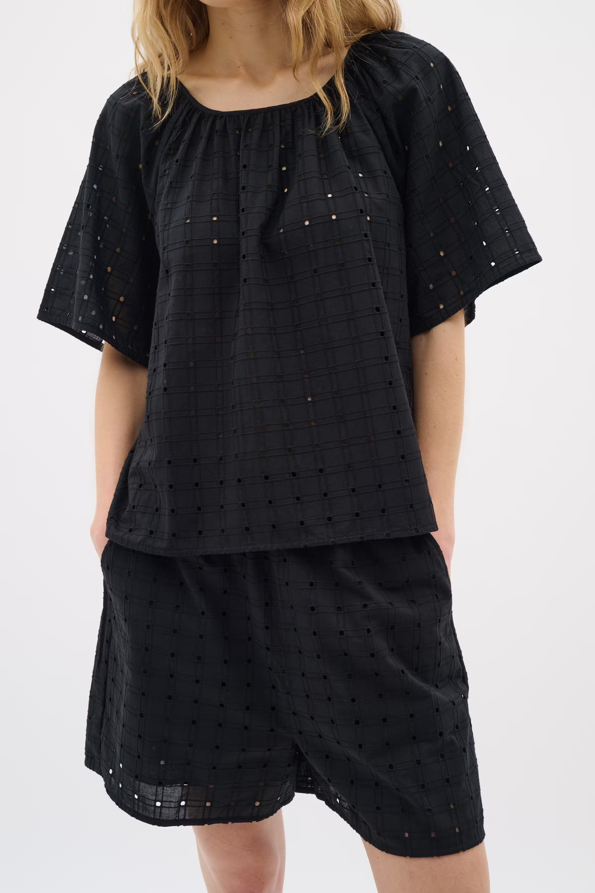 DagmaIW Top LOOKBOOK FRONT 30110700-194008