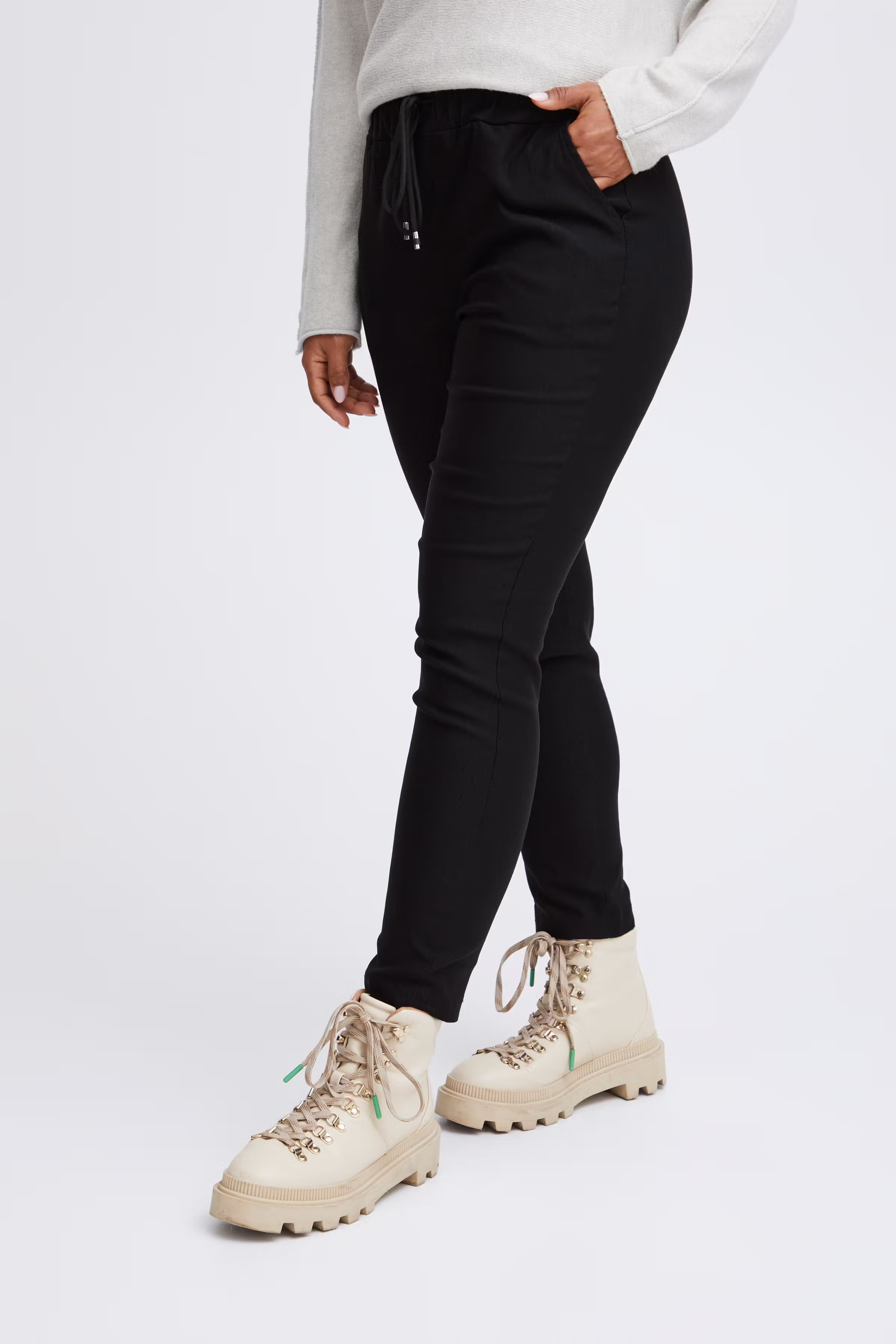 SBBENITTO Bukser LOOKBOOK FRONT 22100378-190303