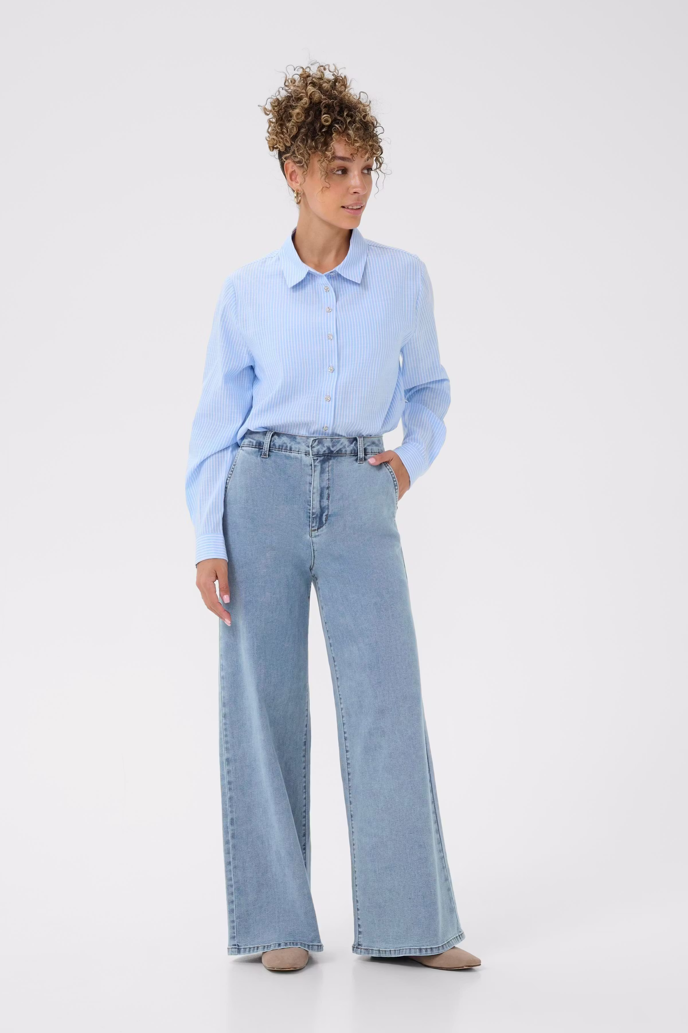 CRVisti Jeans LOOKBOOK FRONT 10612286-108844