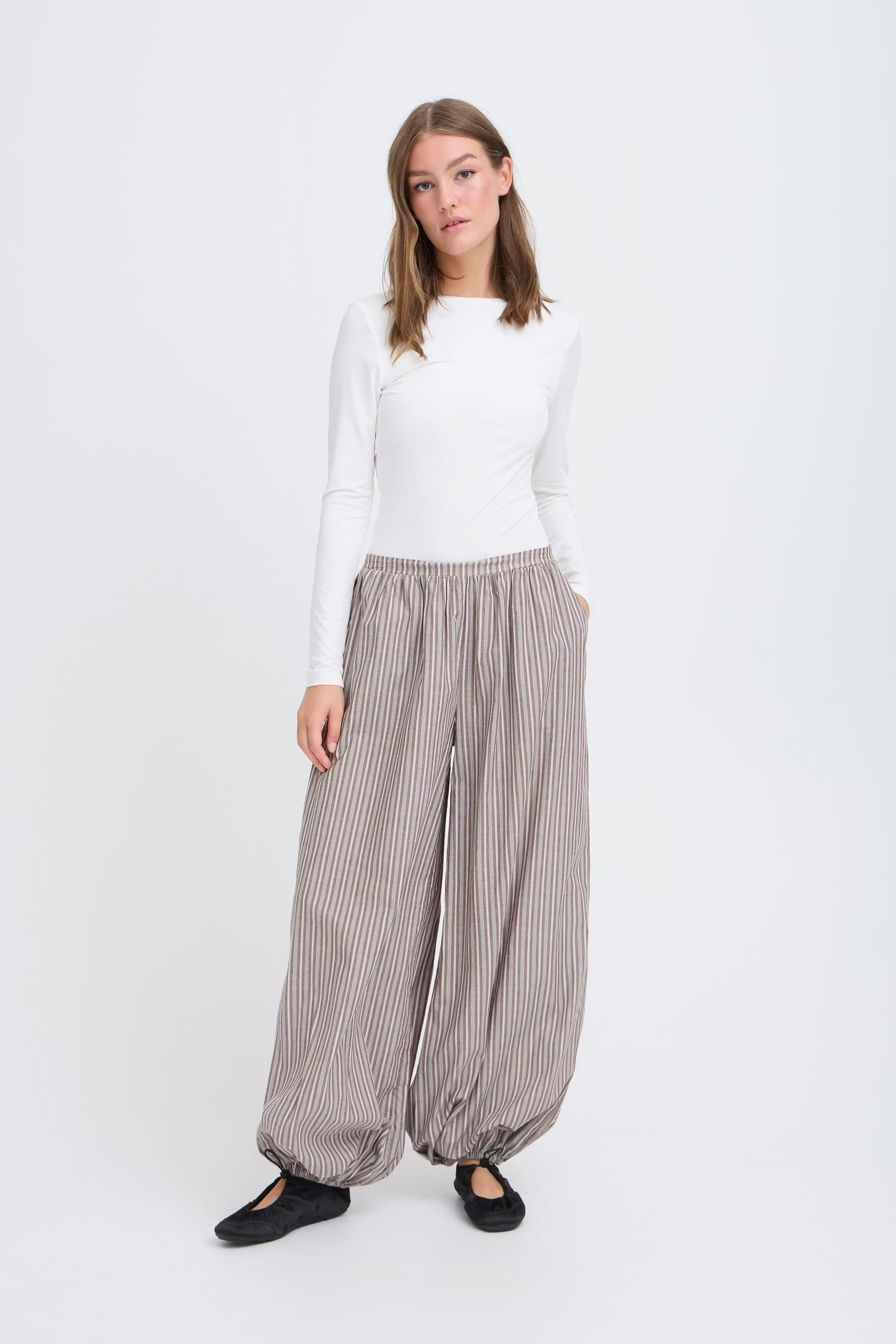 IHXMILLY Bukser LOOKBOOK FRONT 20123991-205754