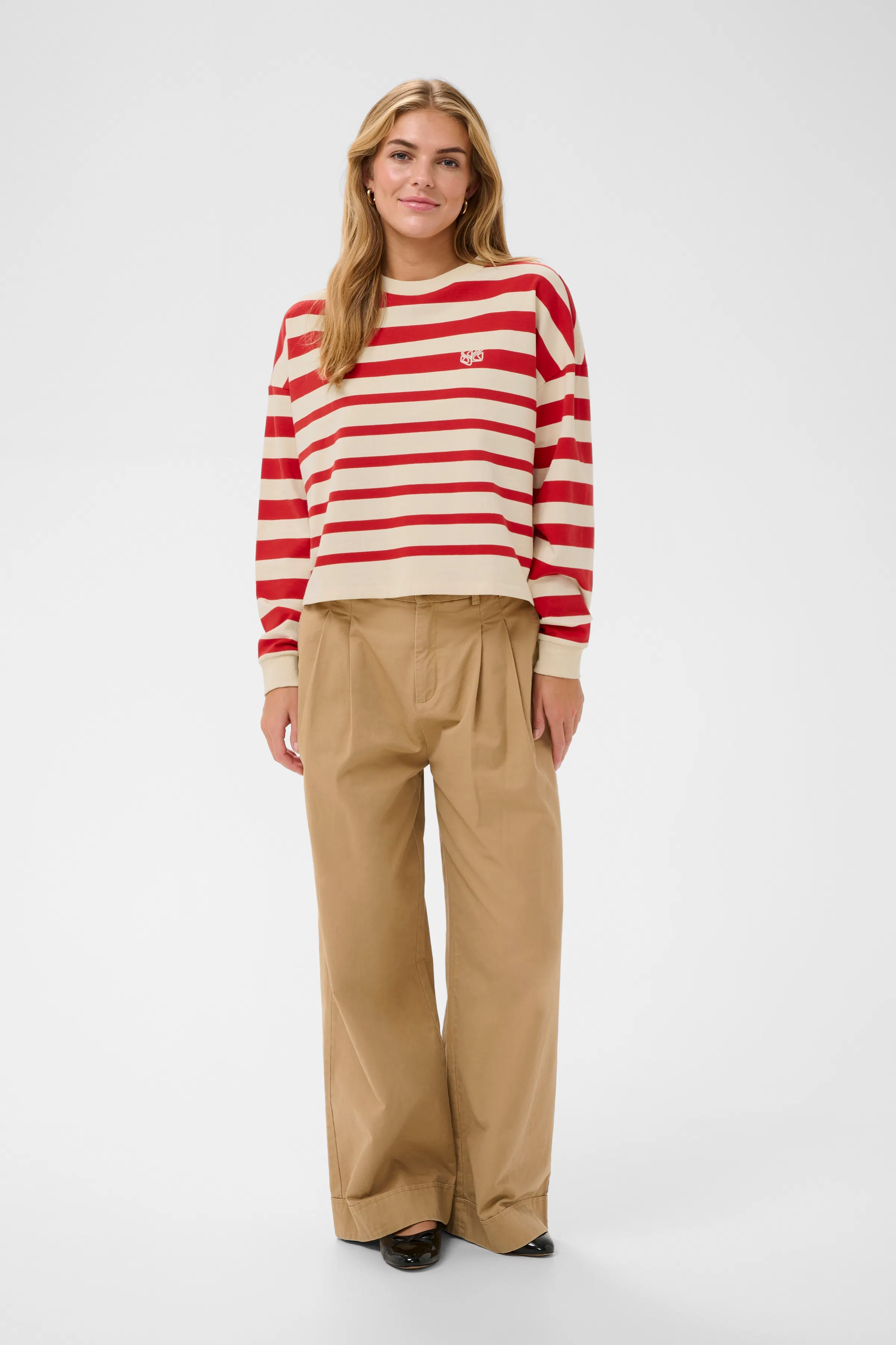 PhileneSZ Sweatshirt LOOKBOOK FRONT 30514899-304820