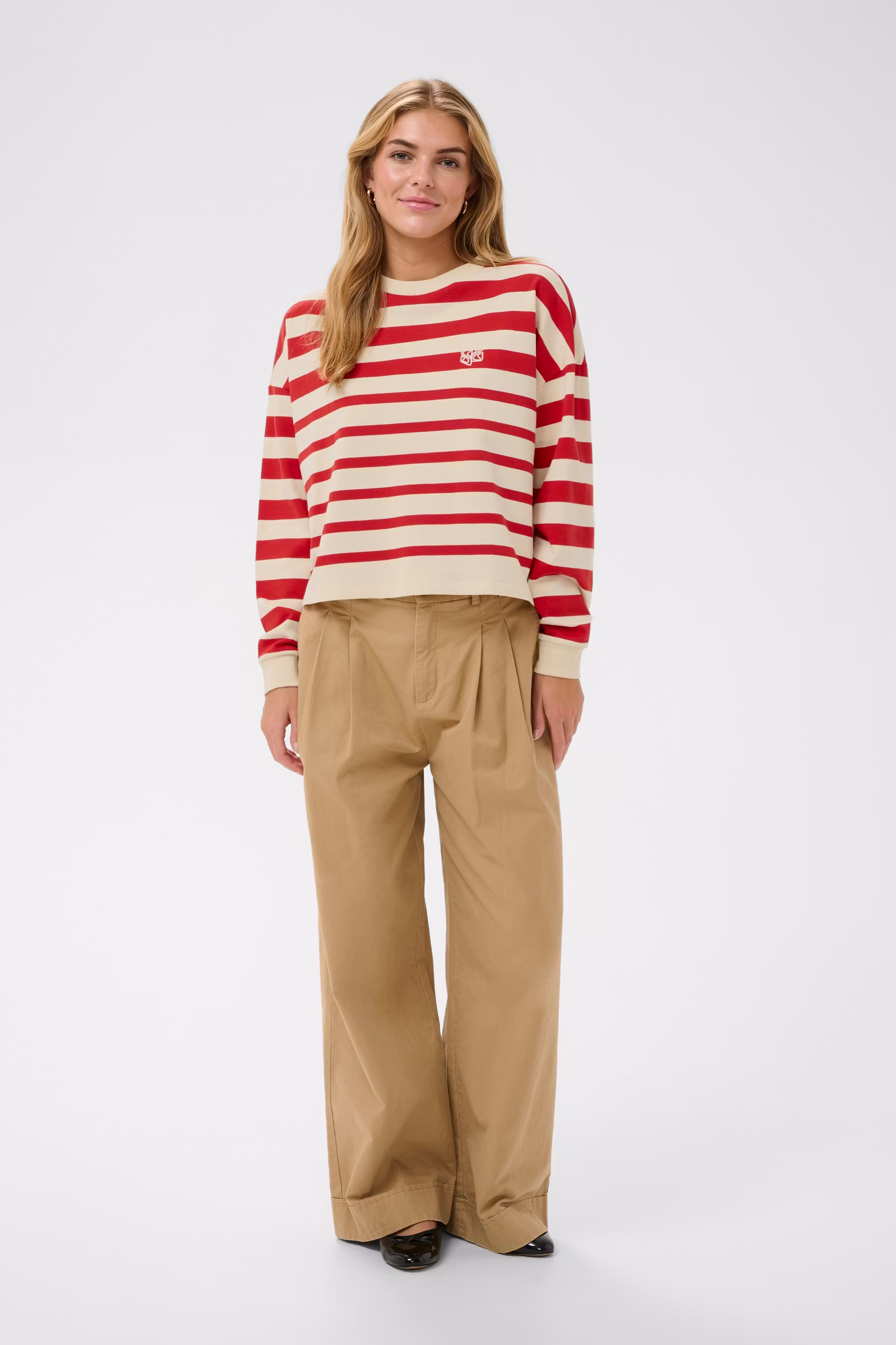 PhileneSZ Sweatshirt LOOKBOOK FRONT 30514899-304820