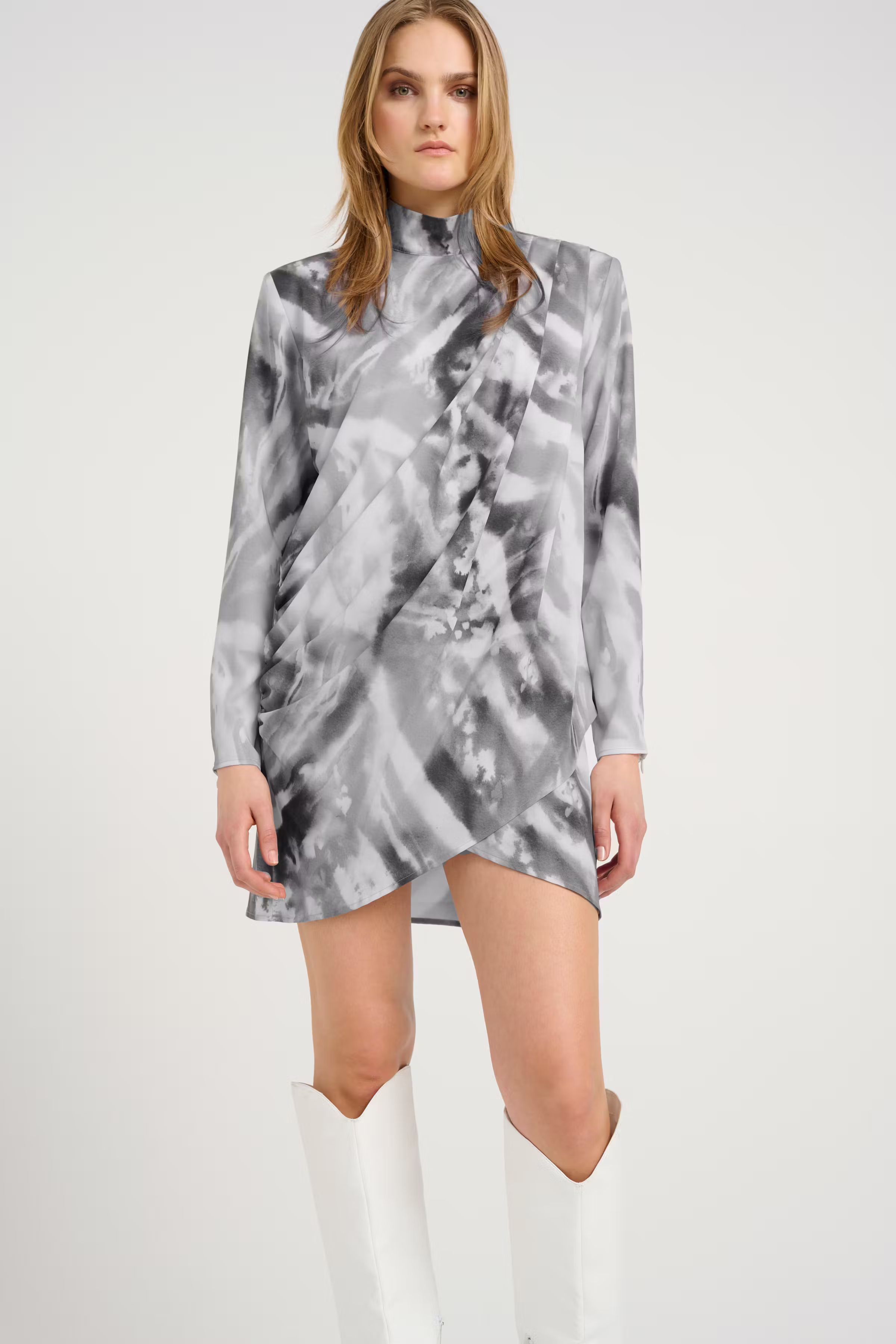 AronaGZ Kleid LOOKBOOK FRONT 10909723-107039