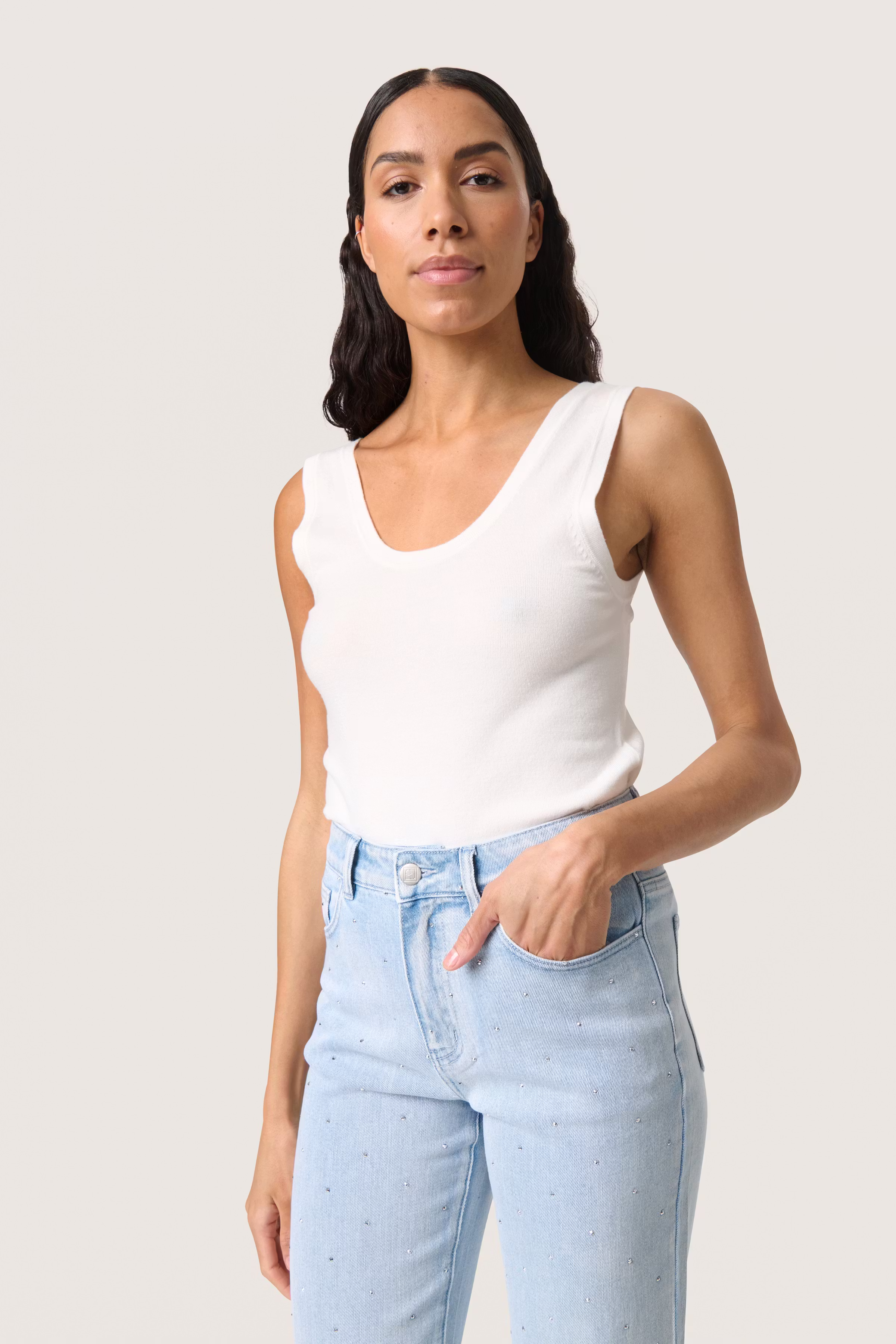 SLSpina Top LOOKBOOK FRONT 30408291-111001