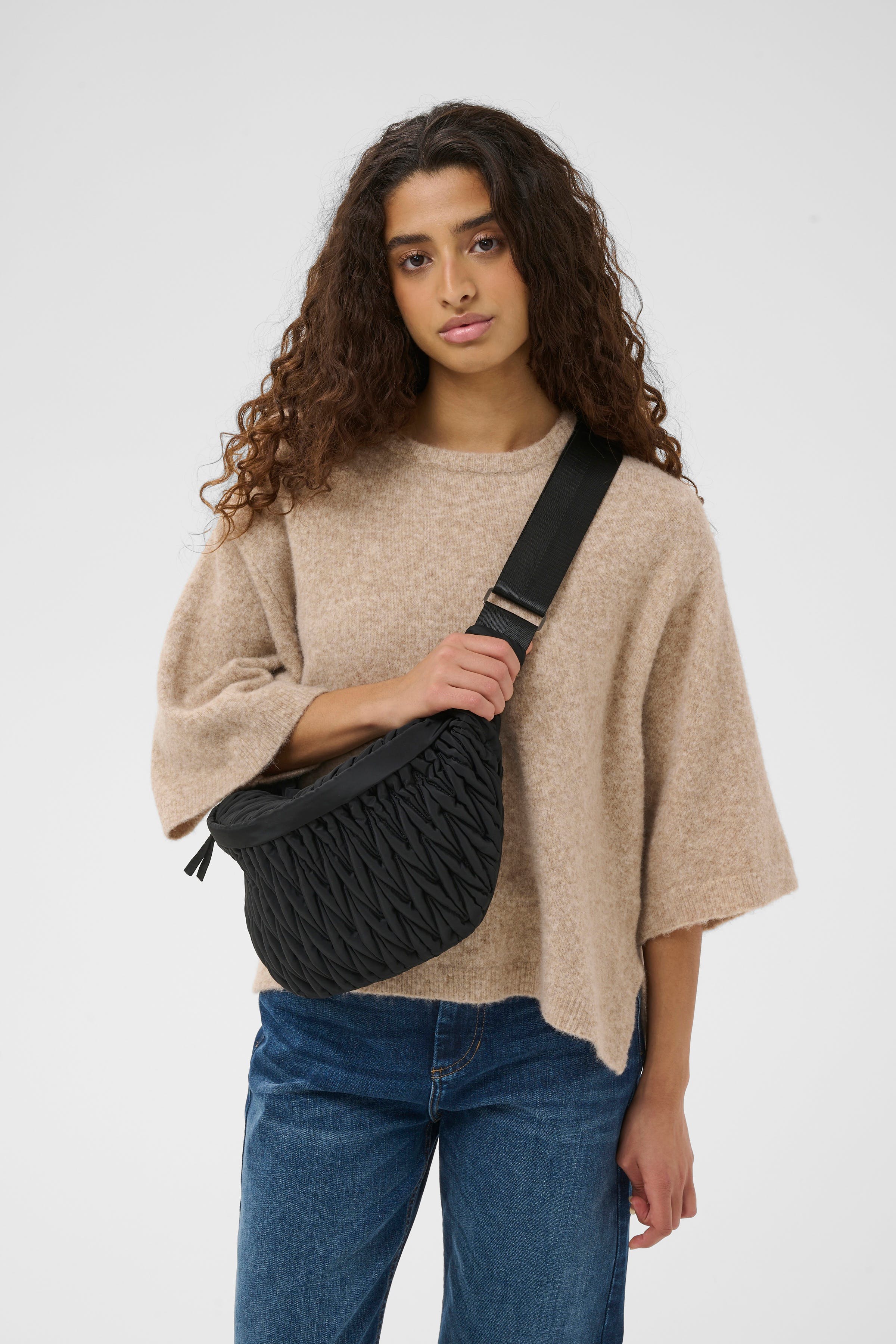 SAMYIW BUMBAG Tasche LOOKBOOK FRONT 30112468-194008