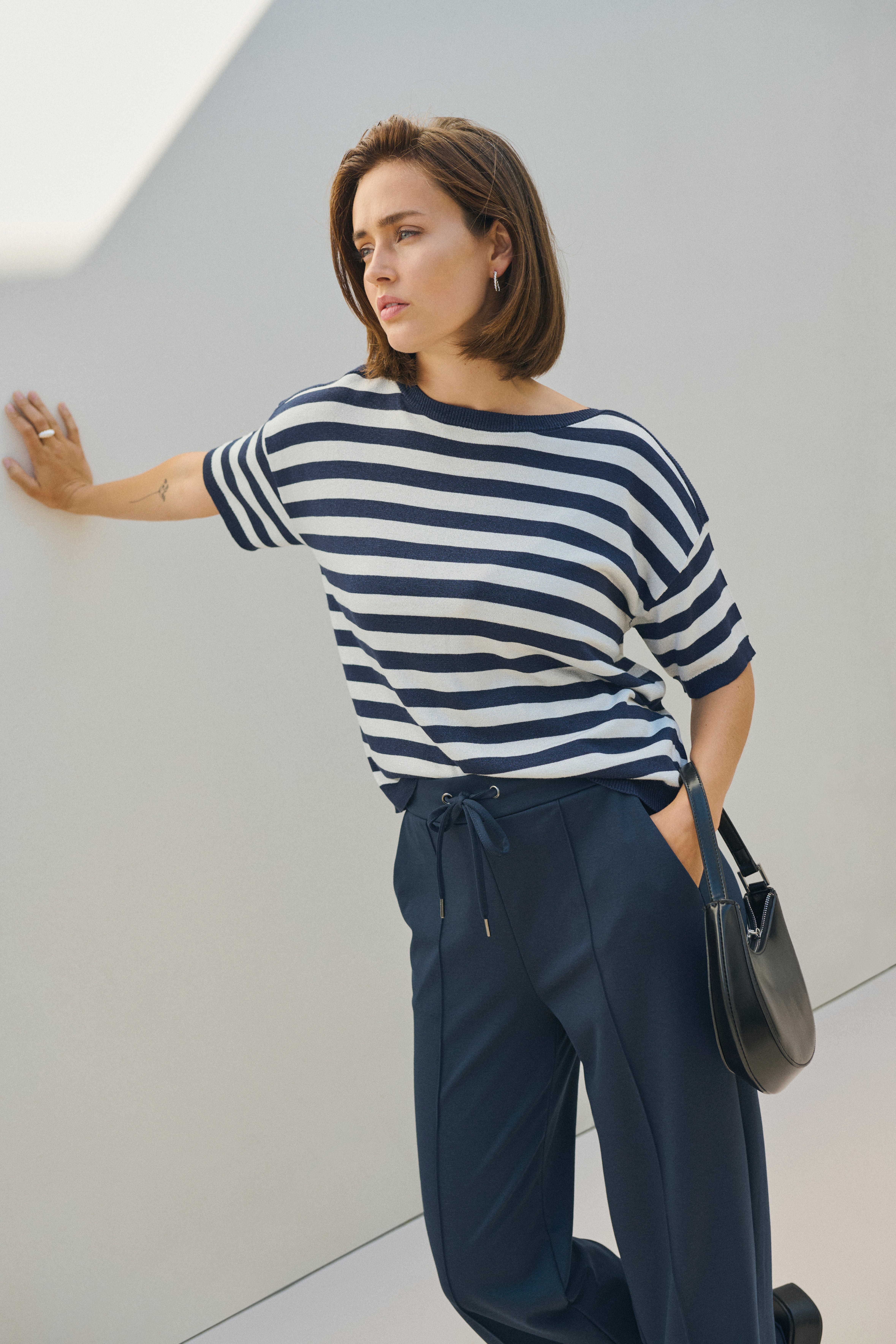 KAjenny Straight Pants LOCATION NONE 10508621-194020