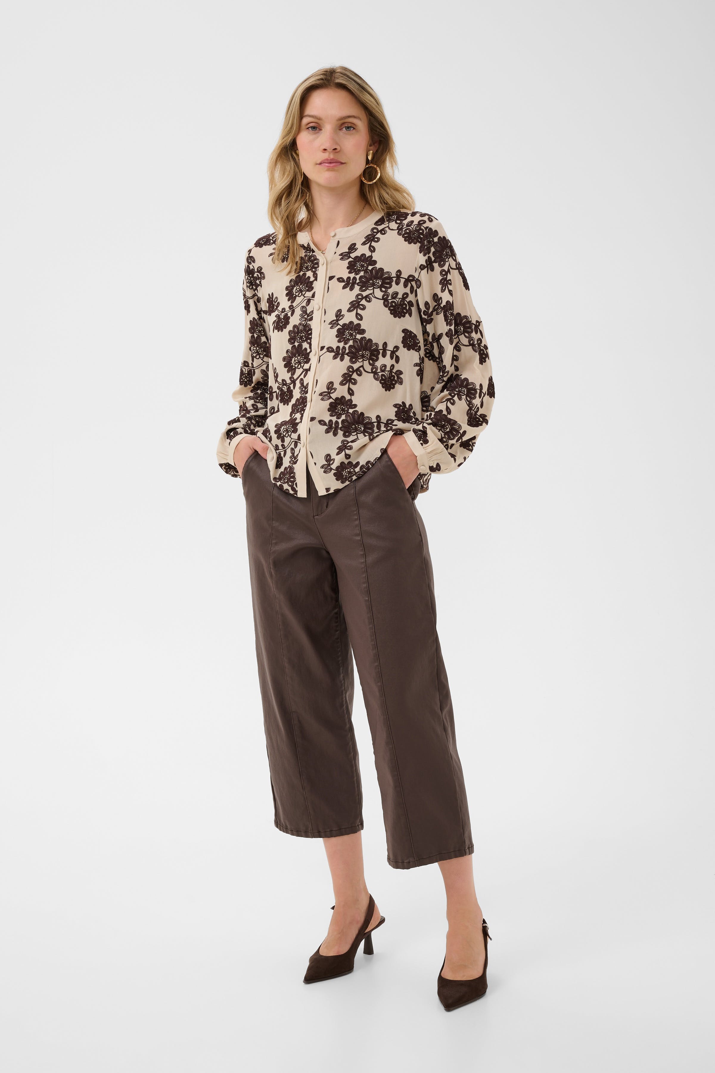 CRRuby Blouse LOOKBOOK FRONT 10615333-109939