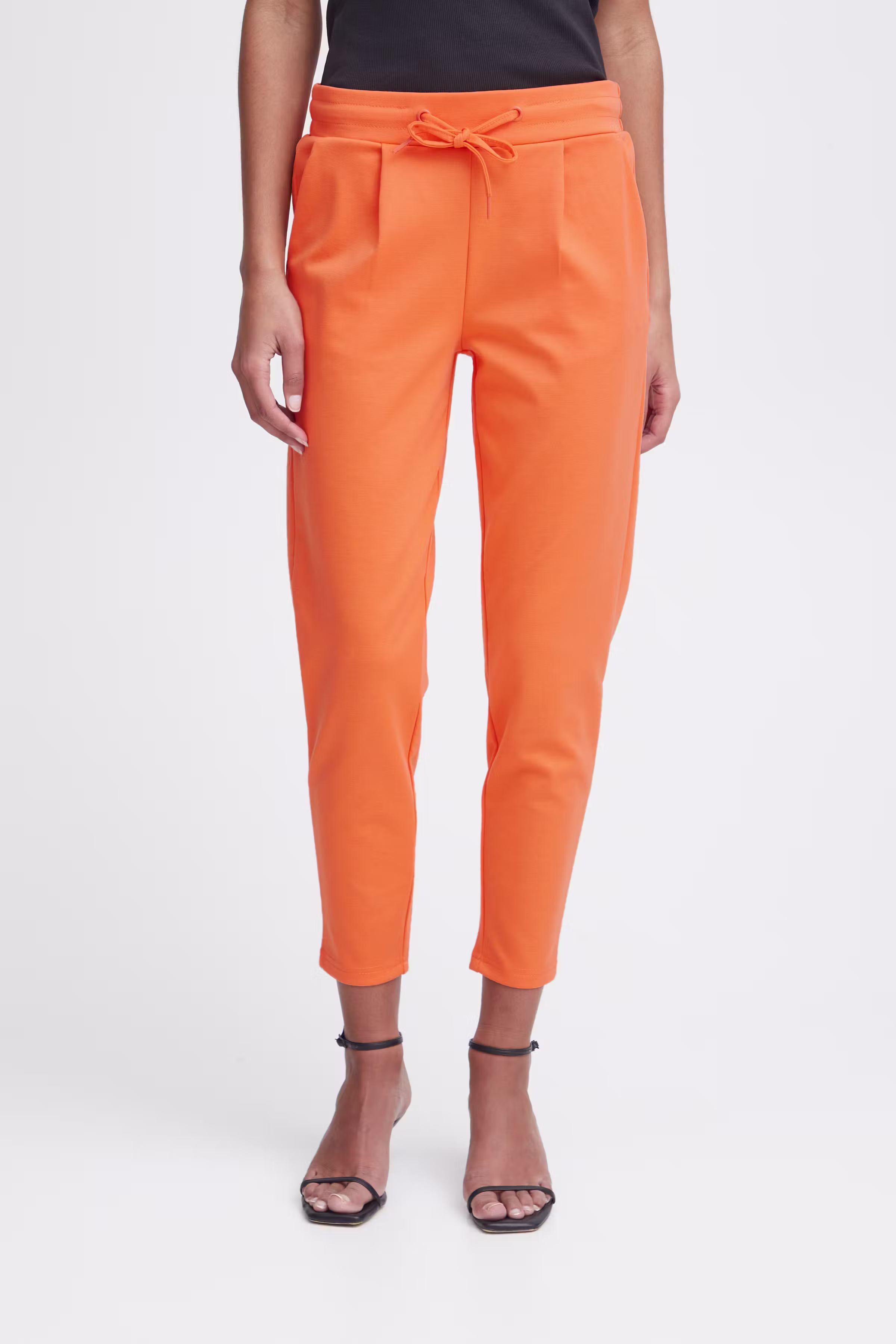 IHKATE Bukser LOOKBOOK FRONT 20104757-161349