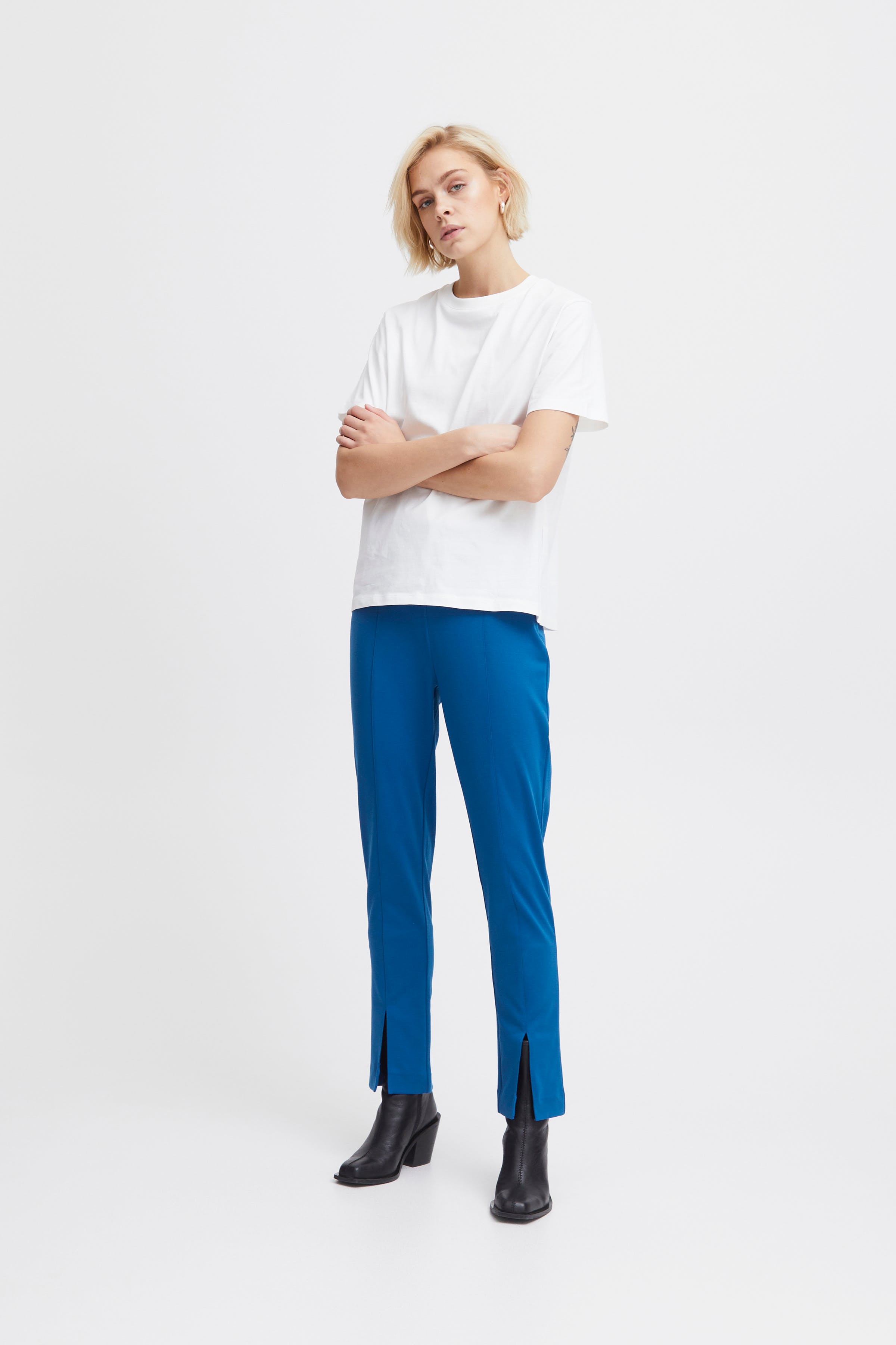 IHKATE Trousers LOOKBOOK FRONT 20119418-194057