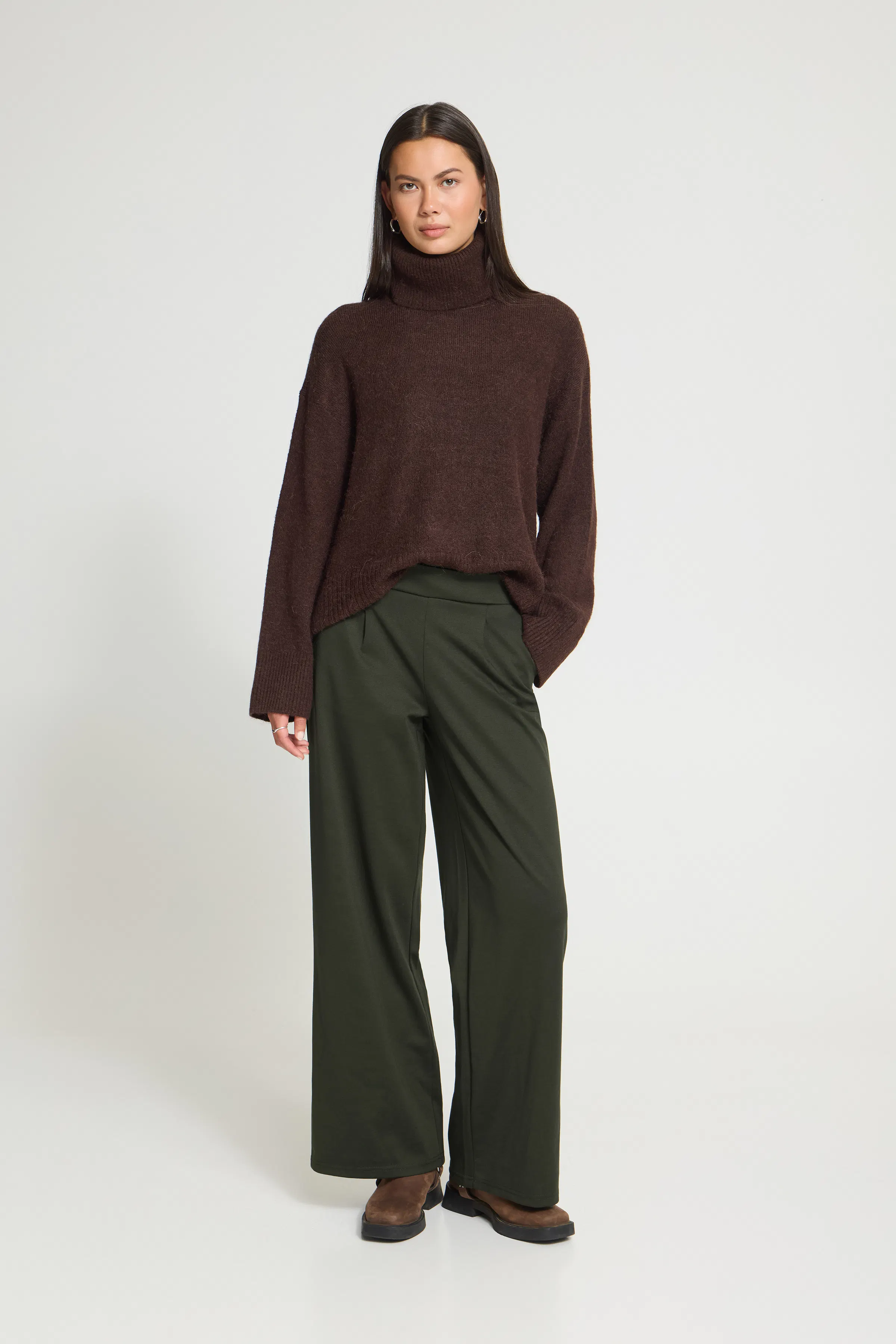IHKATE Trousers LOOKBOOK FRONT 20118337-190509