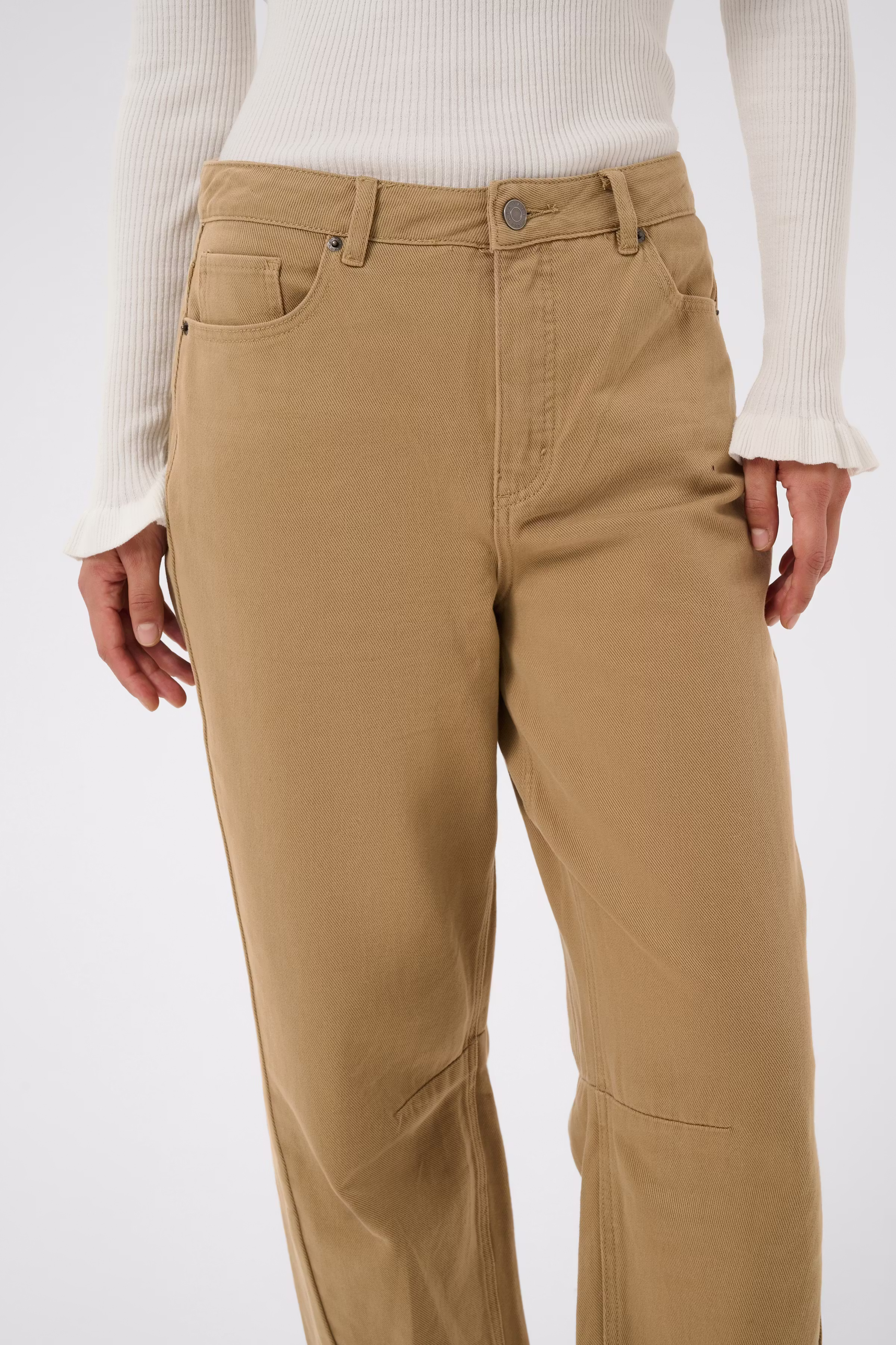 KAbrynn Bukser LOOKBOOK DETAIL 10511478-109112