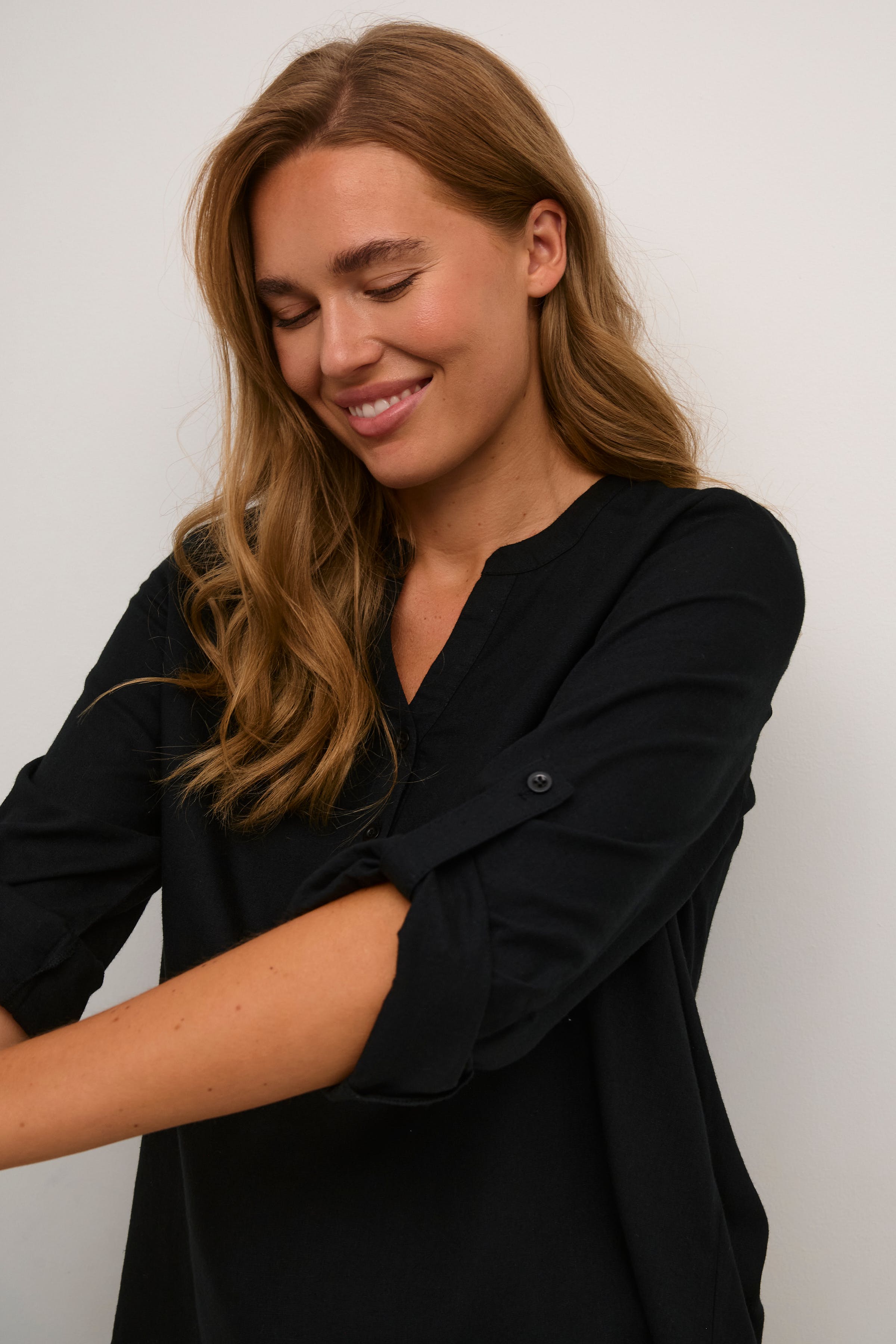 KAmilia Lin bluse LOOKBOOK DETAIL 10508313-100121