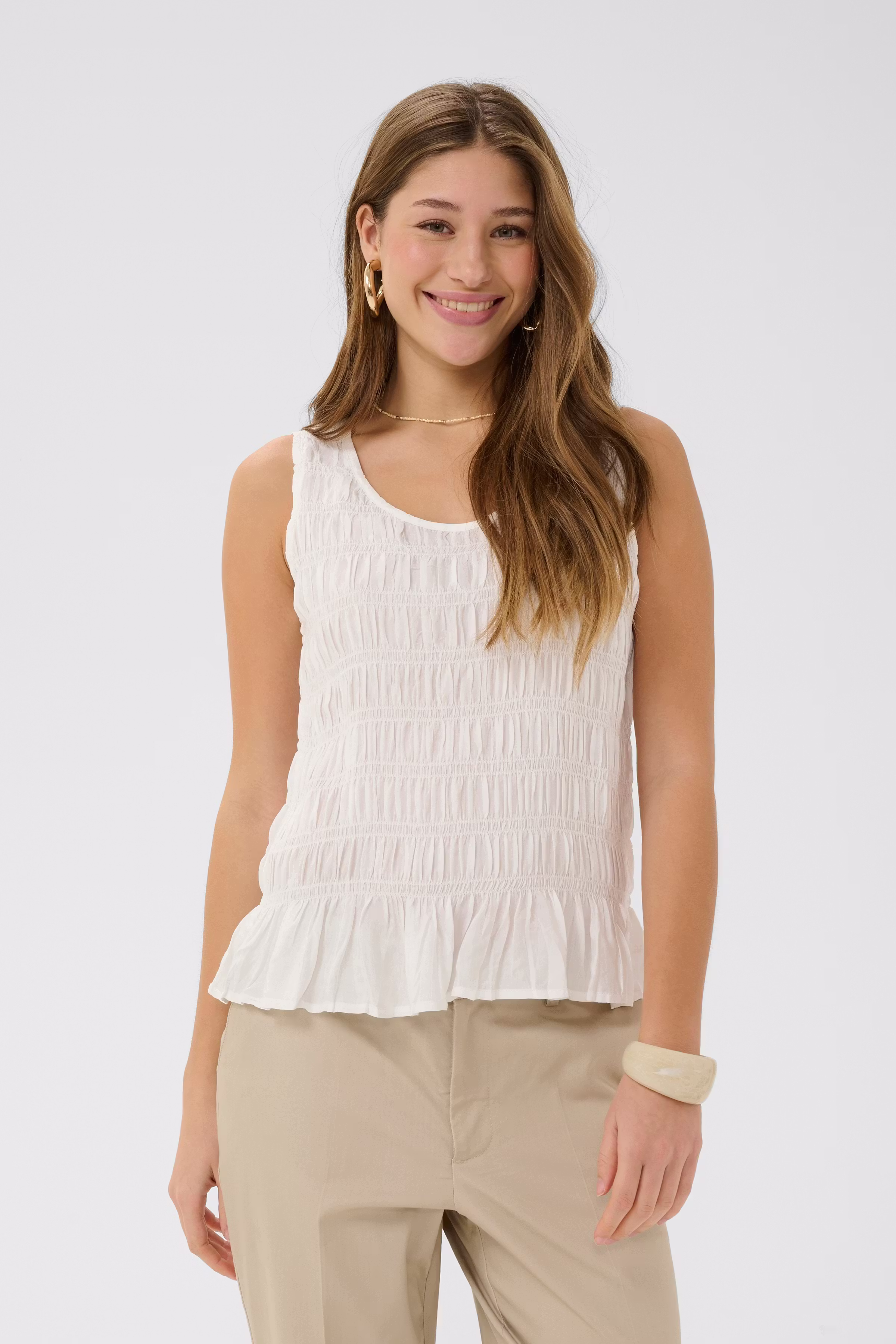 CRHenva Blouse LOOKBOOK FRONT 10614763-110602