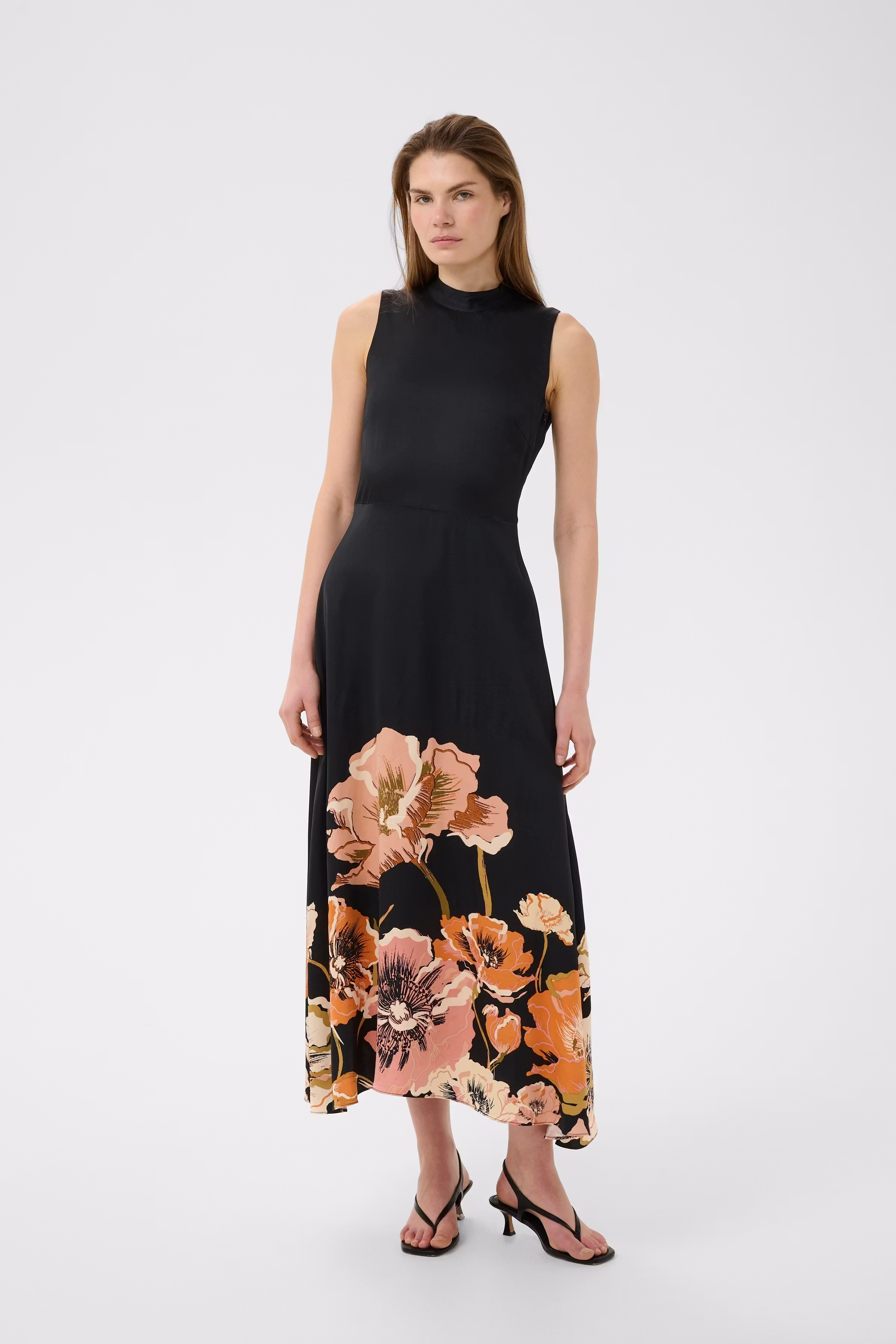 ZiomaIW Kjole LOOKBOOK FRONT 30111261-194008