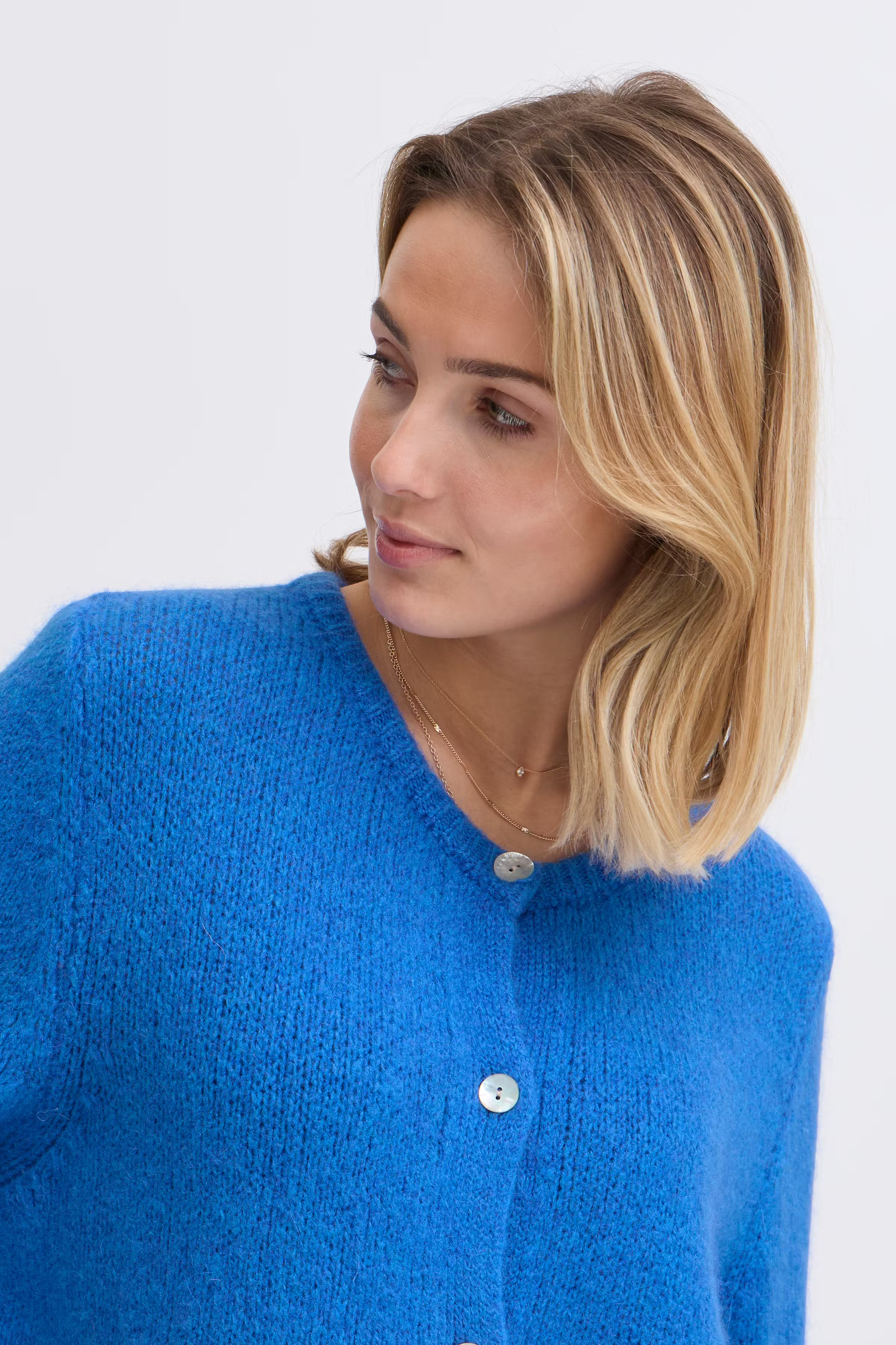 SBGULVIG Cardigan LOOKBOOK DETAIL 22100655-184043