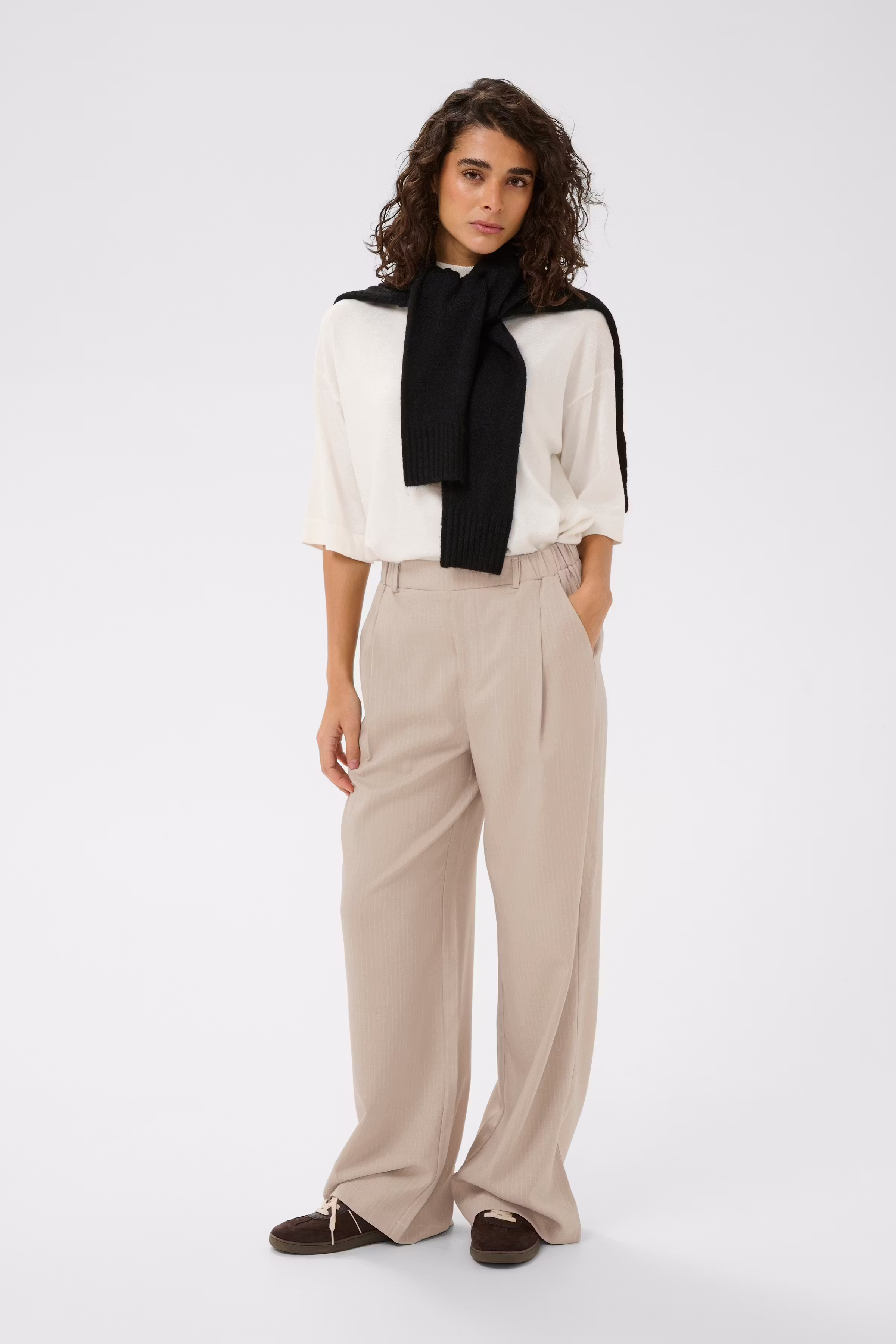 KAkaren Broek LOOKBOOK FRONT 10511612-109744