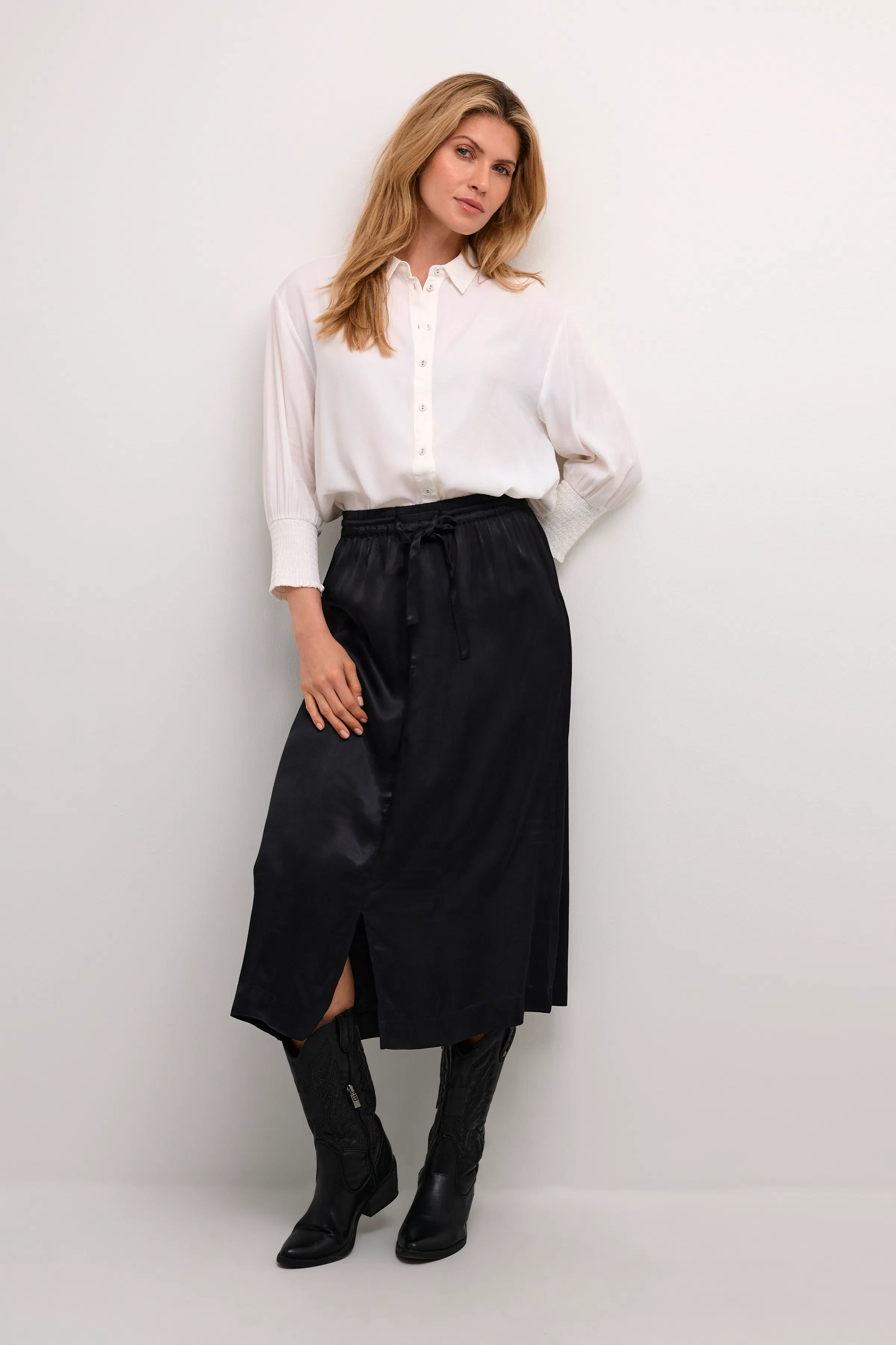 CRViria Kjol LOOKBOOK FRONT 10612907-100120
