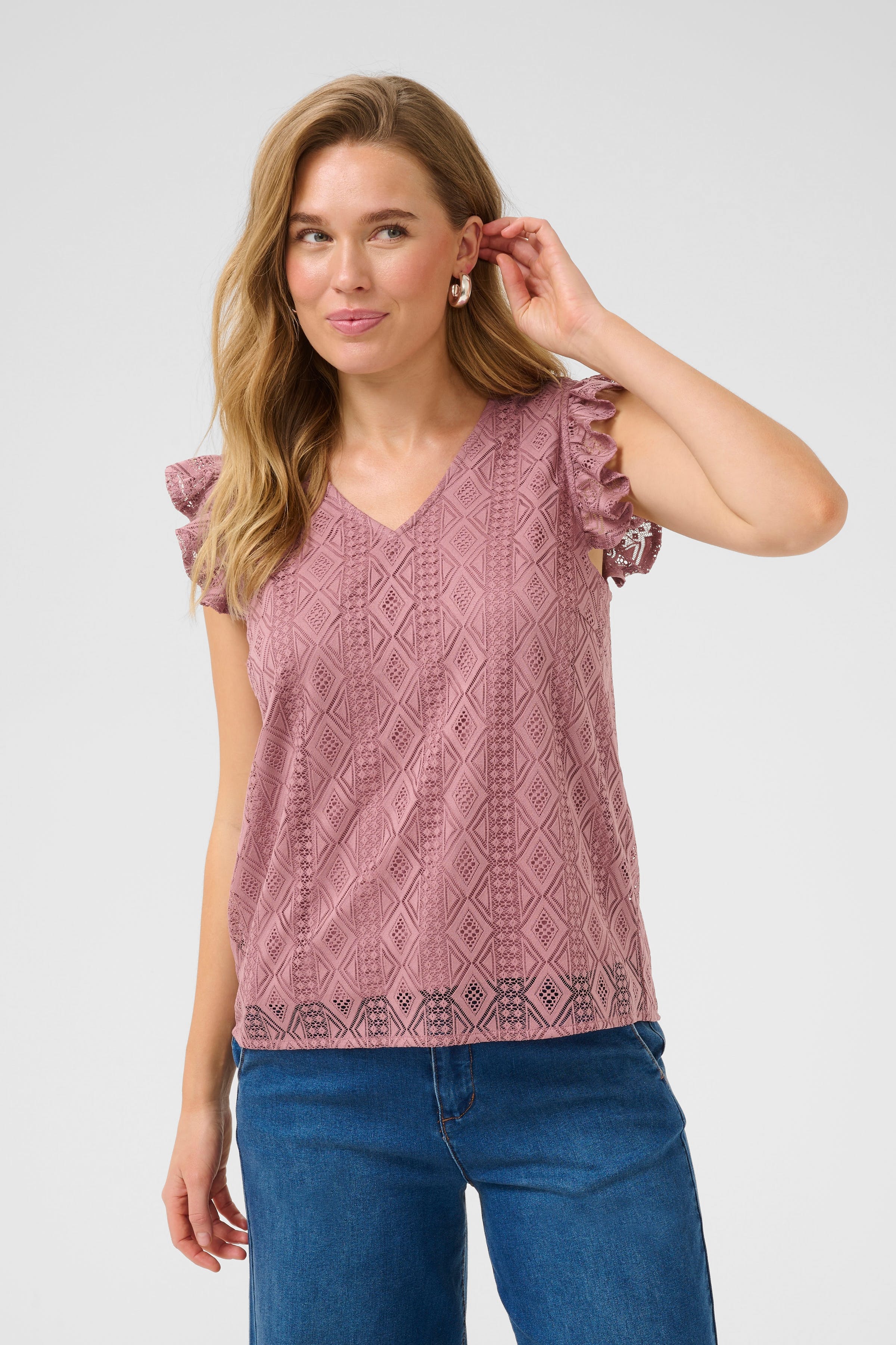 CRDanika Top LOOKBOOK FRONT 10614206-171512