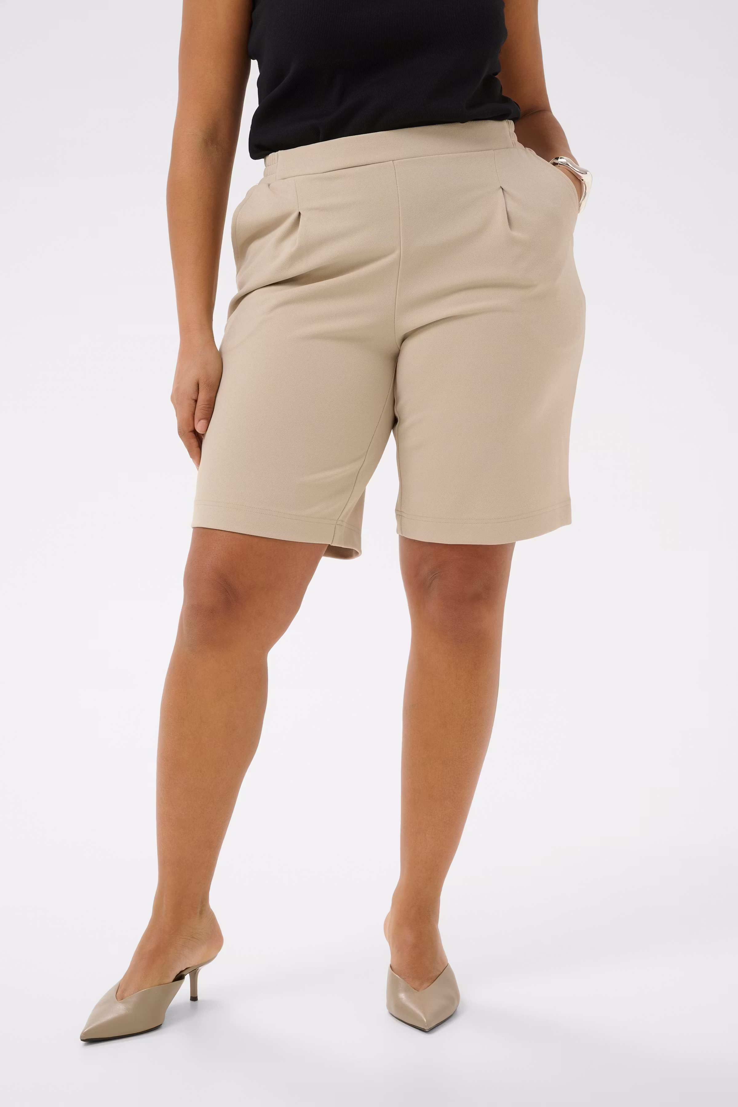 KCpheolo Shorts LOOKBOOK FRONT 10584095-151305