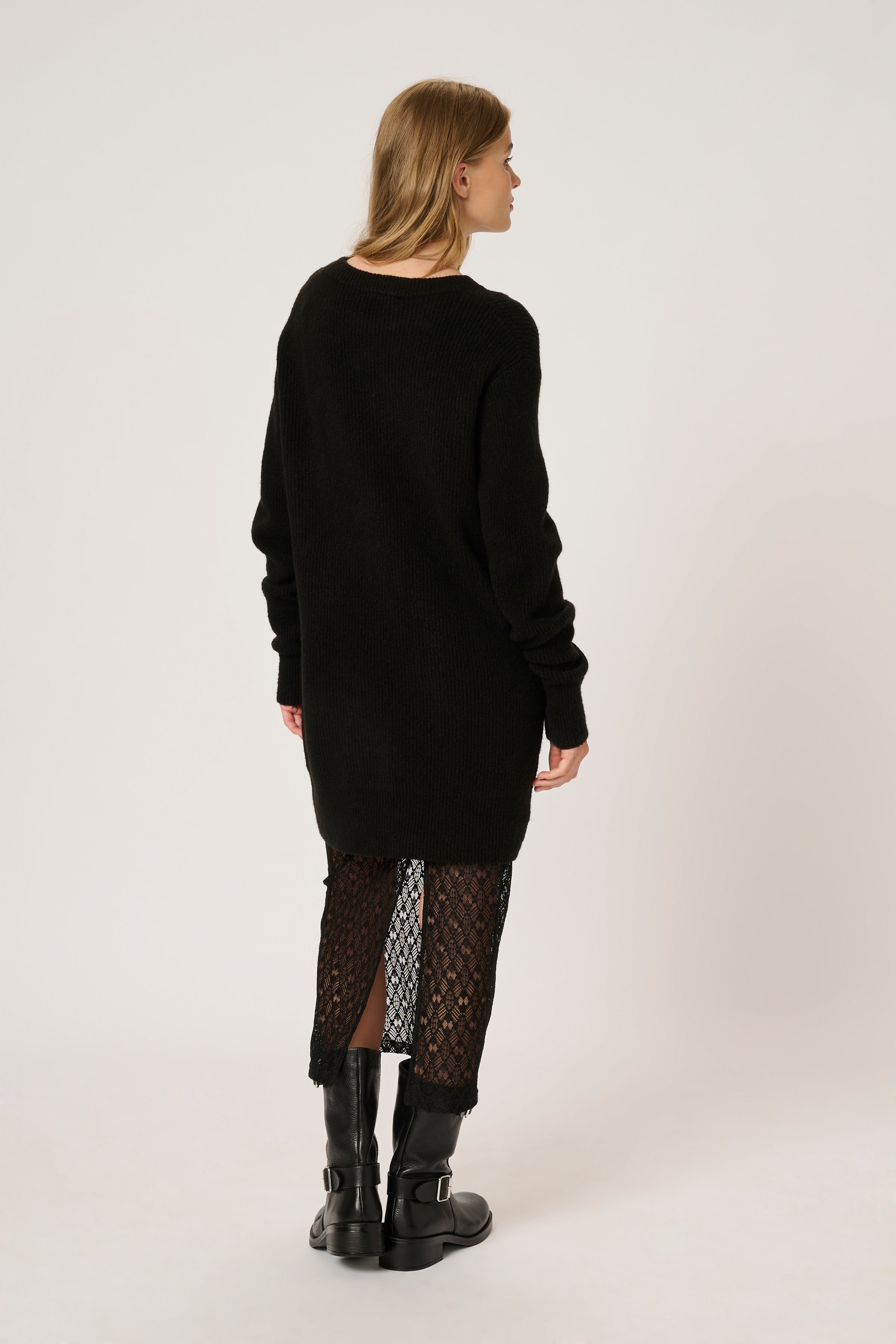 LunaMW Oversize Long Pullover LOOKBOOK BACK 10704956-100031