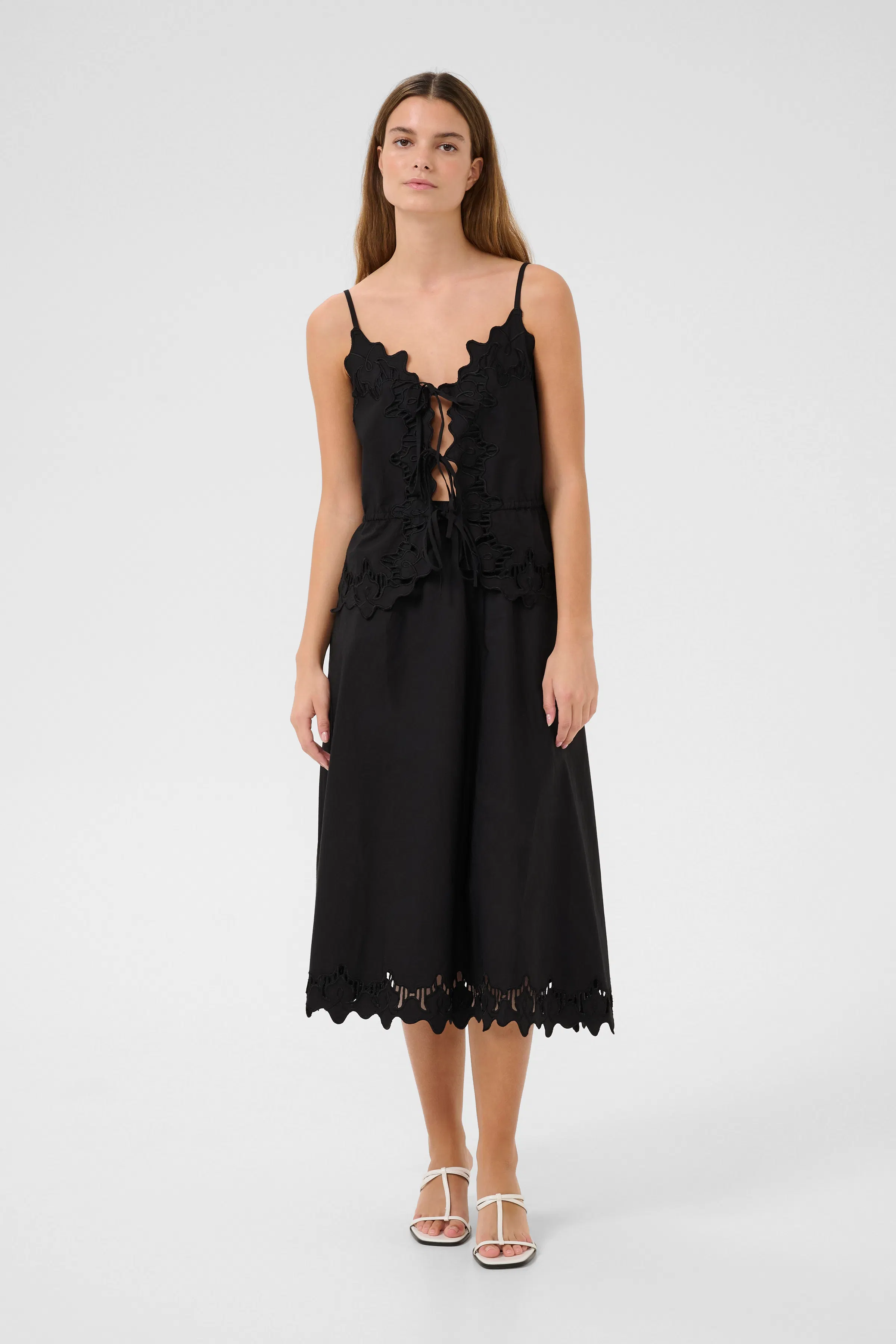 KBVictoria Spitzentop LOOKBOOK FRONT 10105456-194008