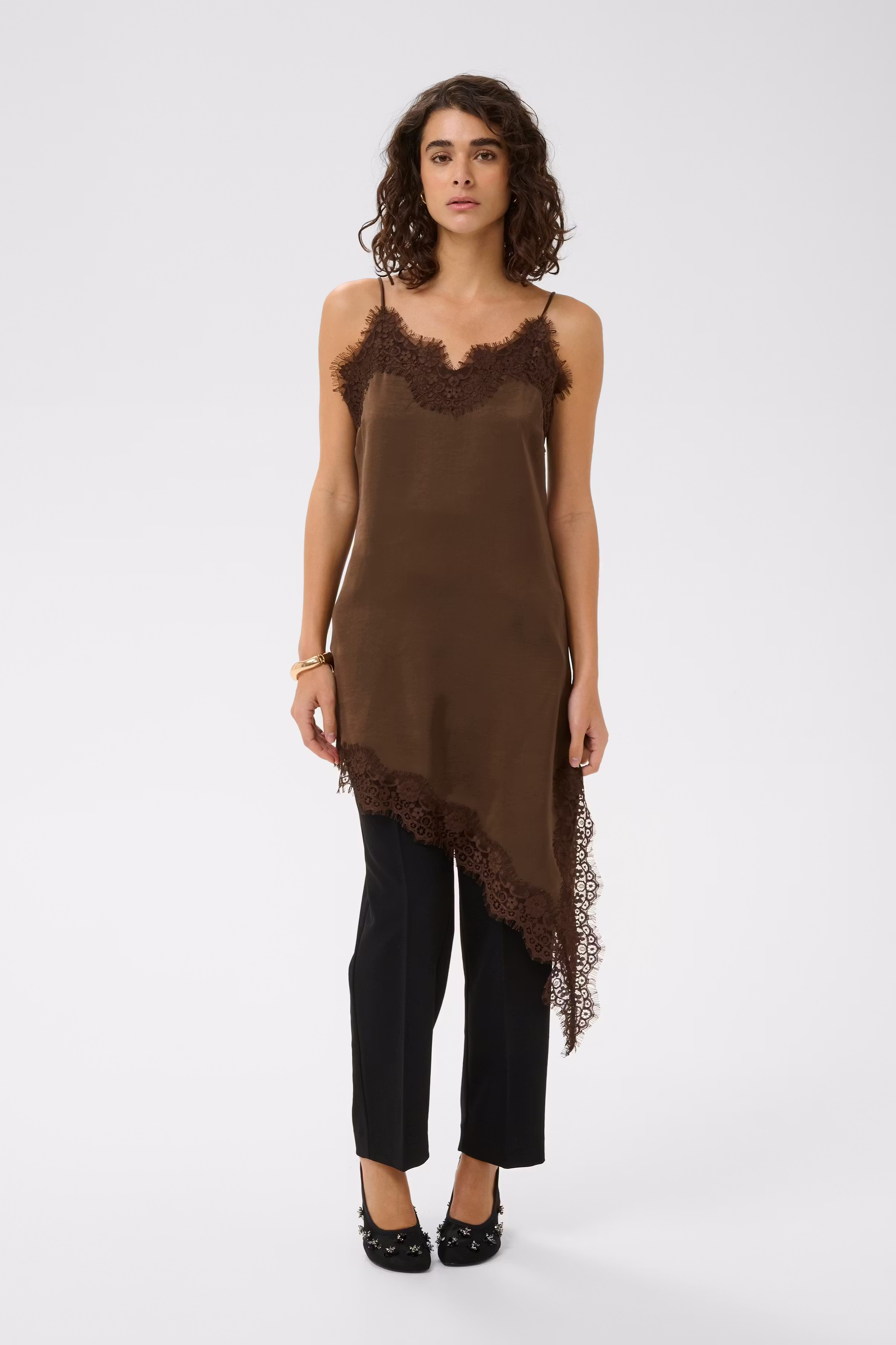 KAthilde Klänning LOOKBOOK FRONT 10512263-109962