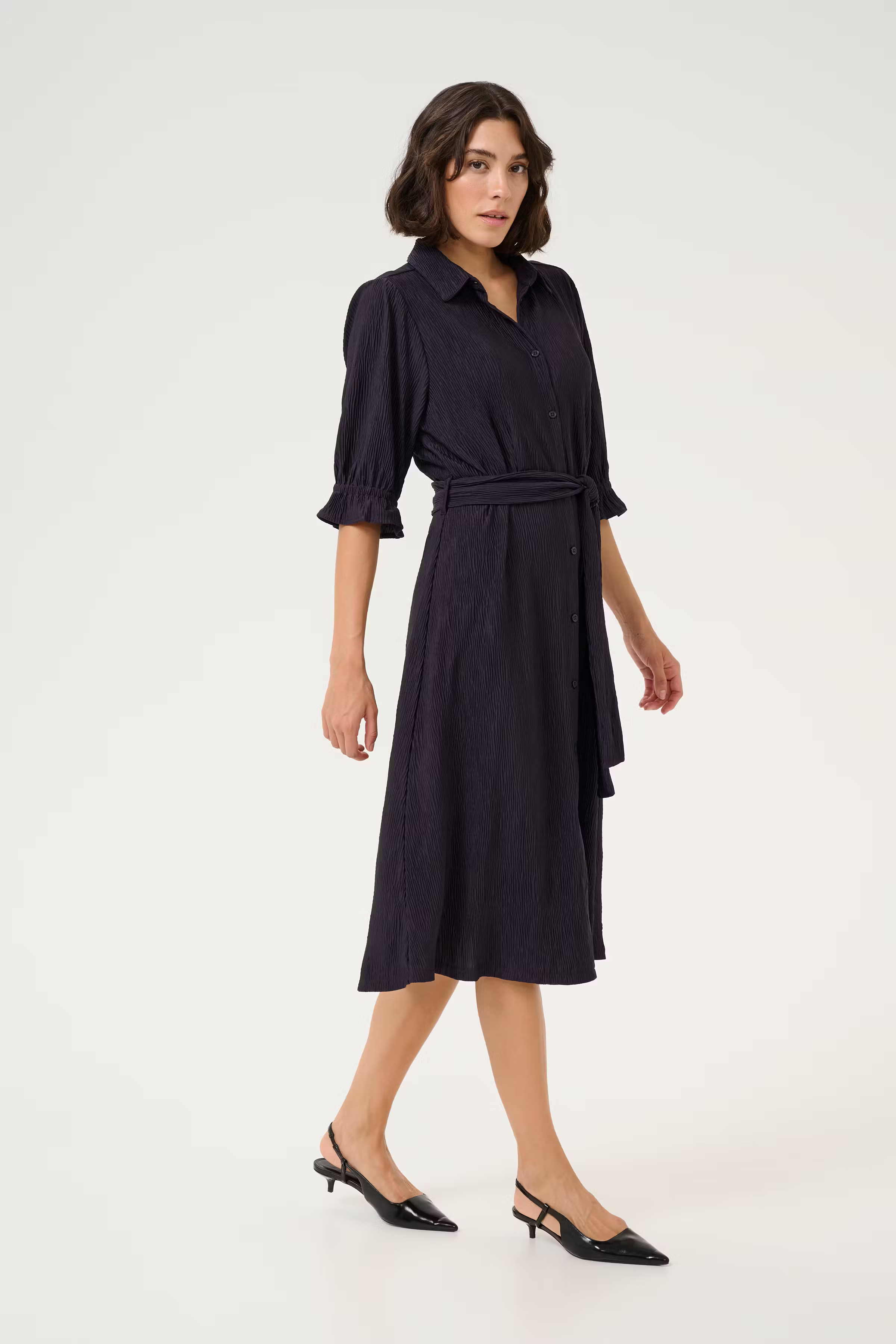 KAiben Kleid LOOKBOOK FRONT 10509804-106557