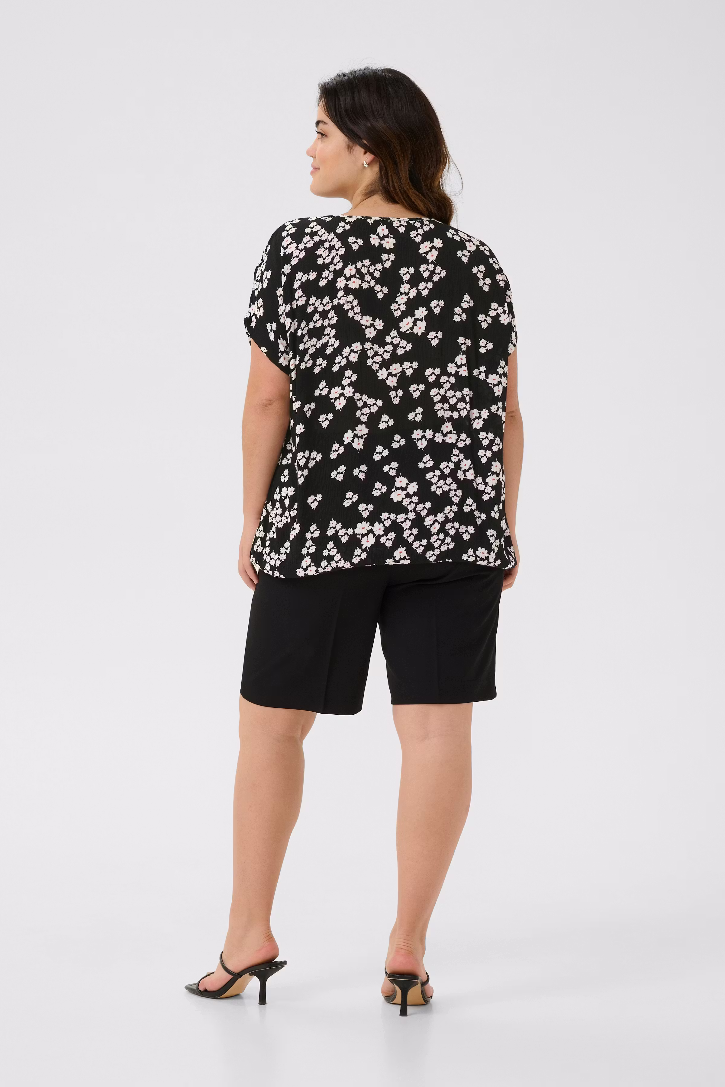 KCami Blouse LOOKBOOK BACK 10582027-107561