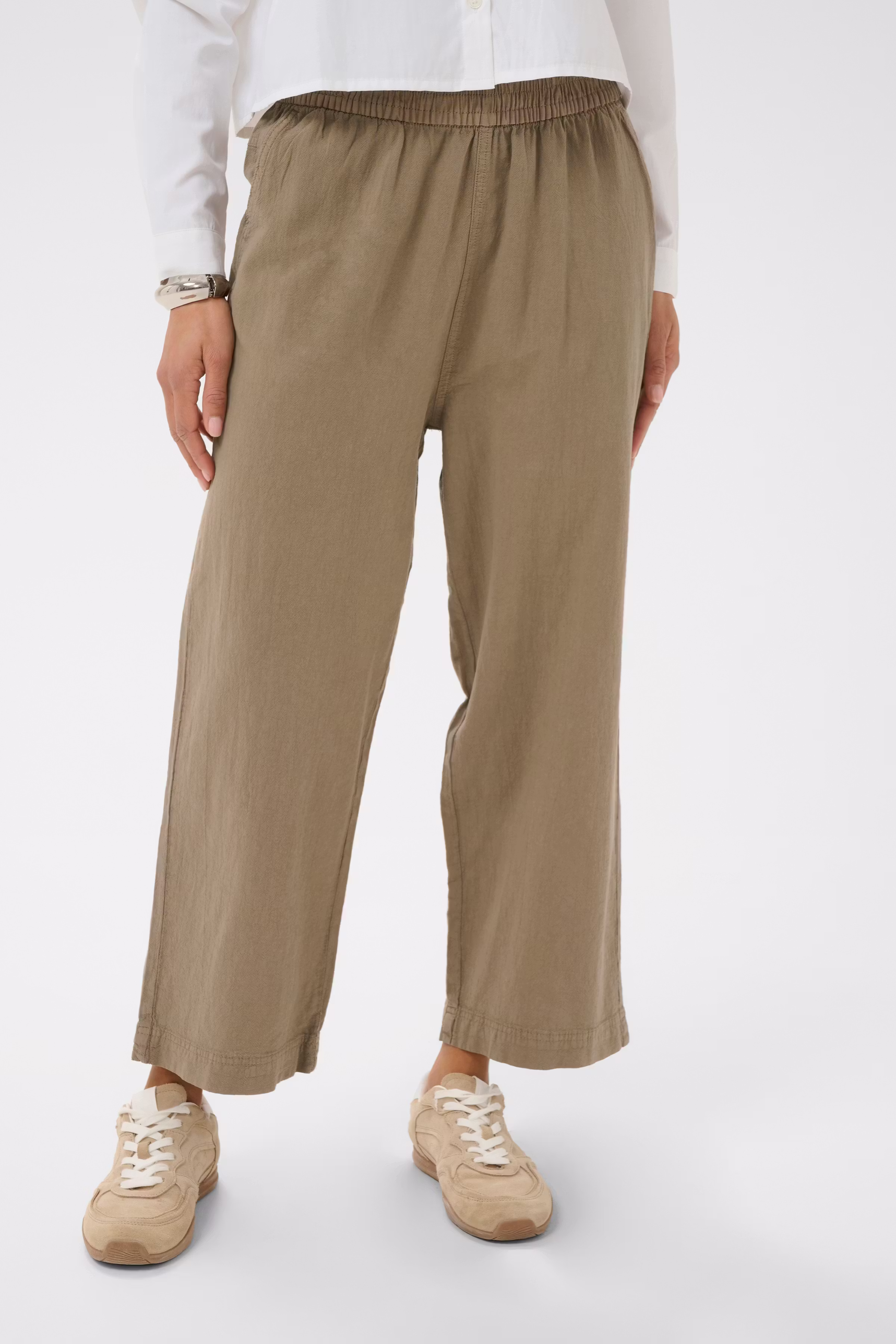 KAnaya Trousers LOOKBOOK FRONT 10507418-181110