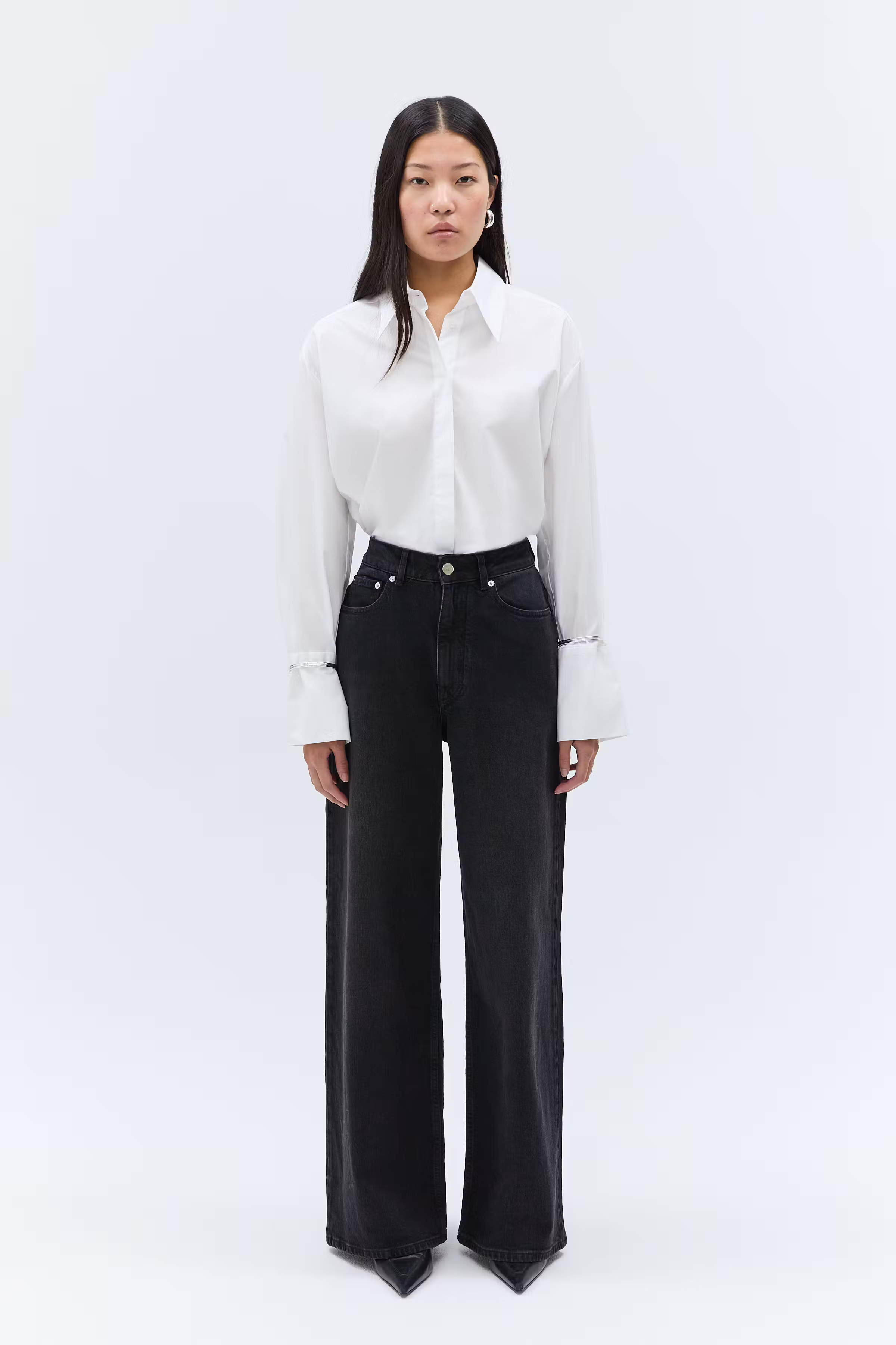 IOPrijanka Jeans LOOKBOOK FRONT 30600160-BK995