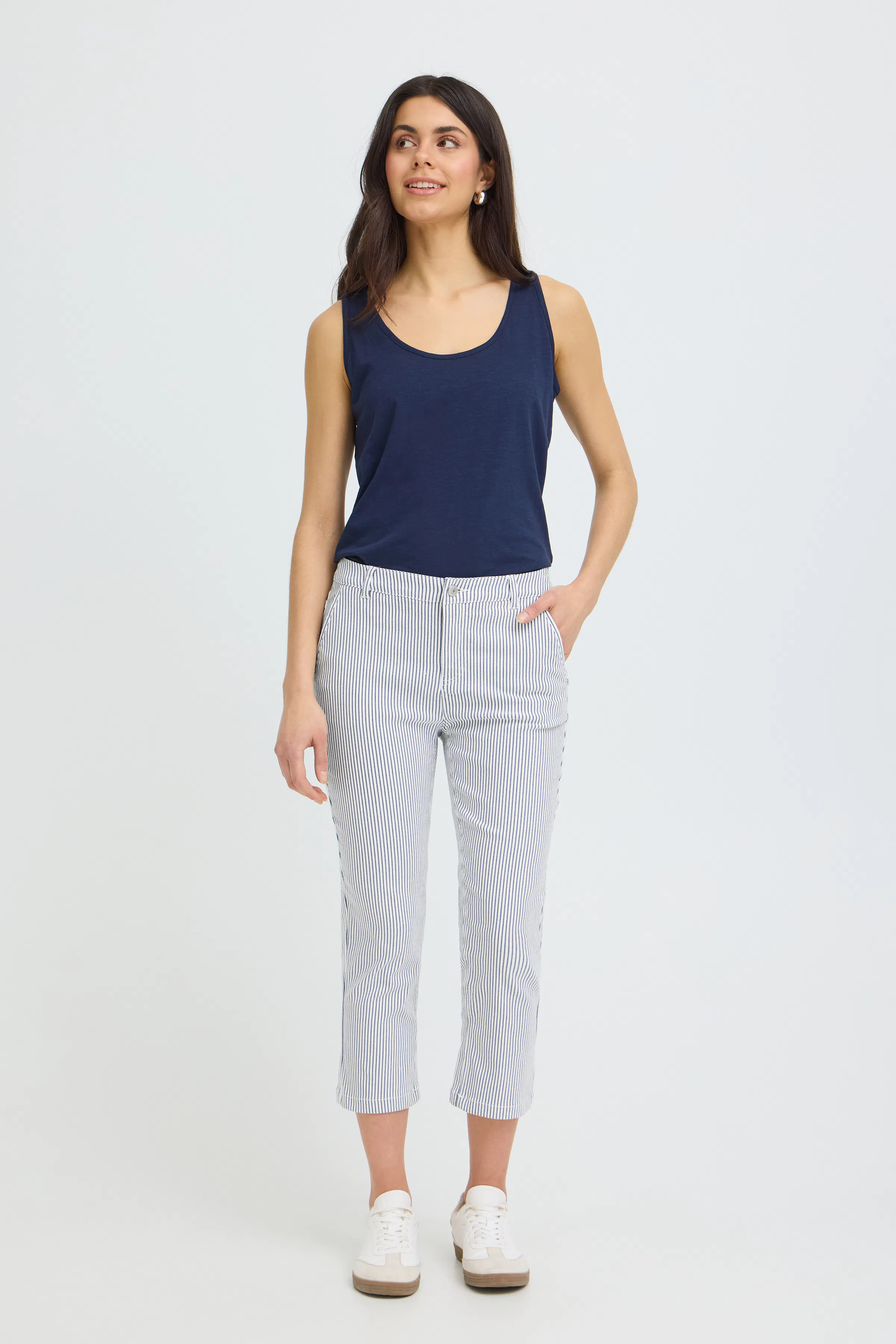 FRENA Capri pants LOOKBOOK FRONT 20617767-203389