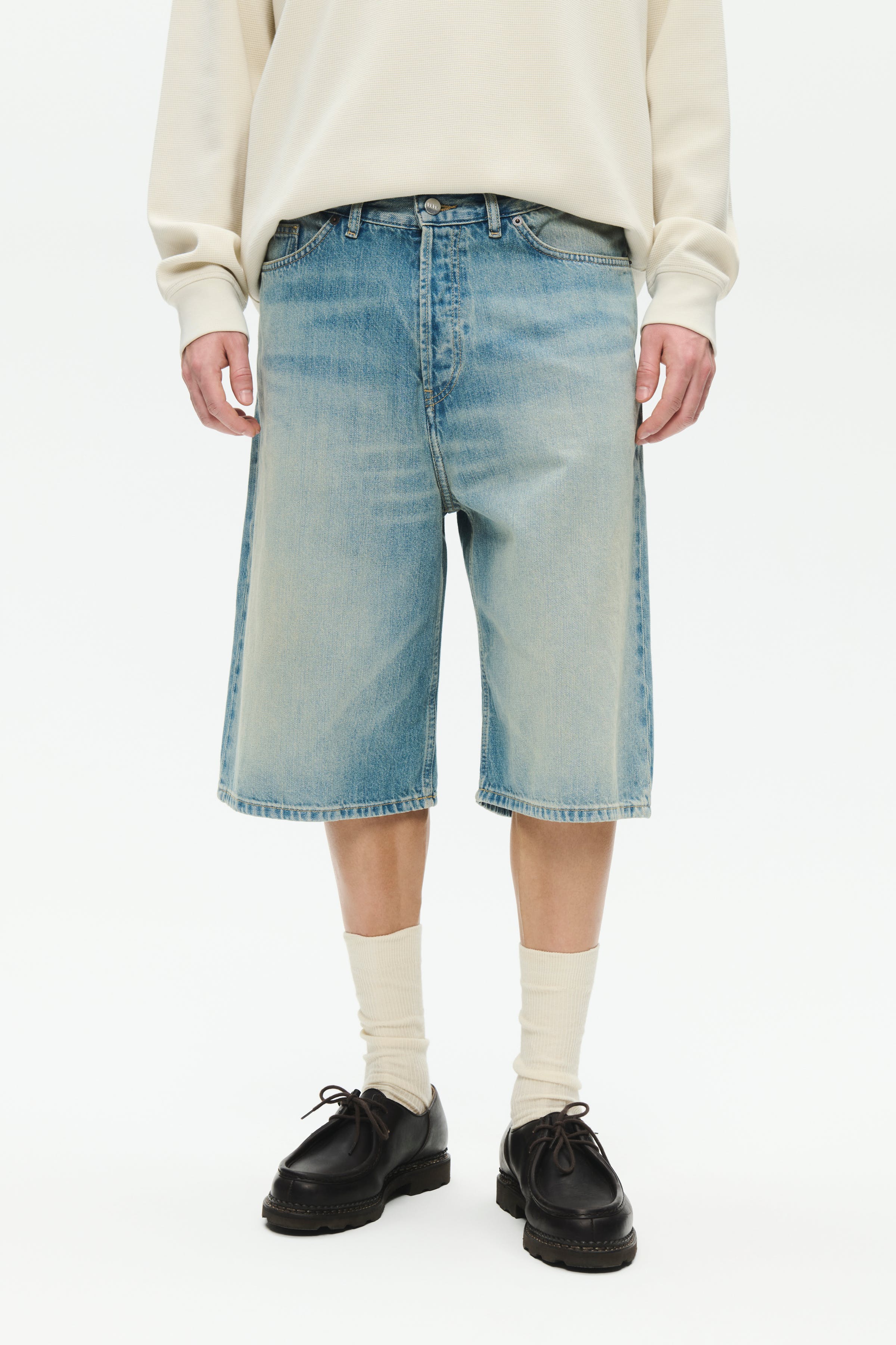 WWType 16 Jorts LOOKBOOK FRONT 30252024-304477
