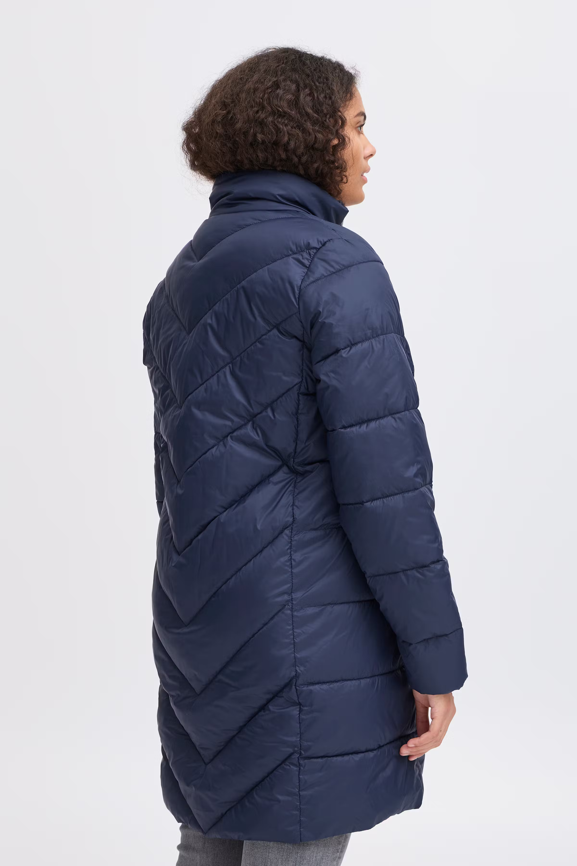  FRBAPADDING Jas LOOKBOOK BACK 20615217-193923