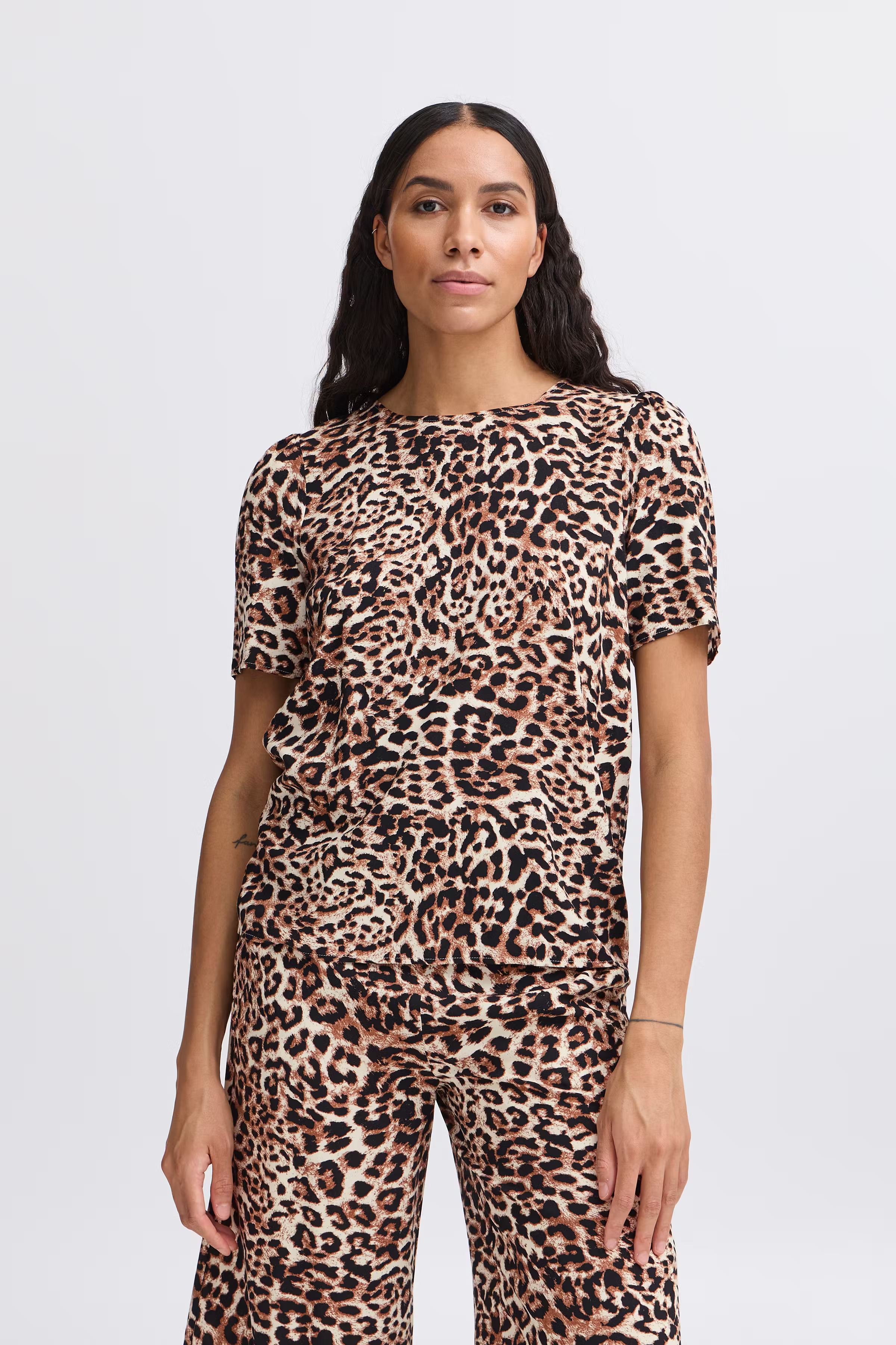 BYMMJOELLA Blouse LOOKBOOK FRONT 20811222-204522