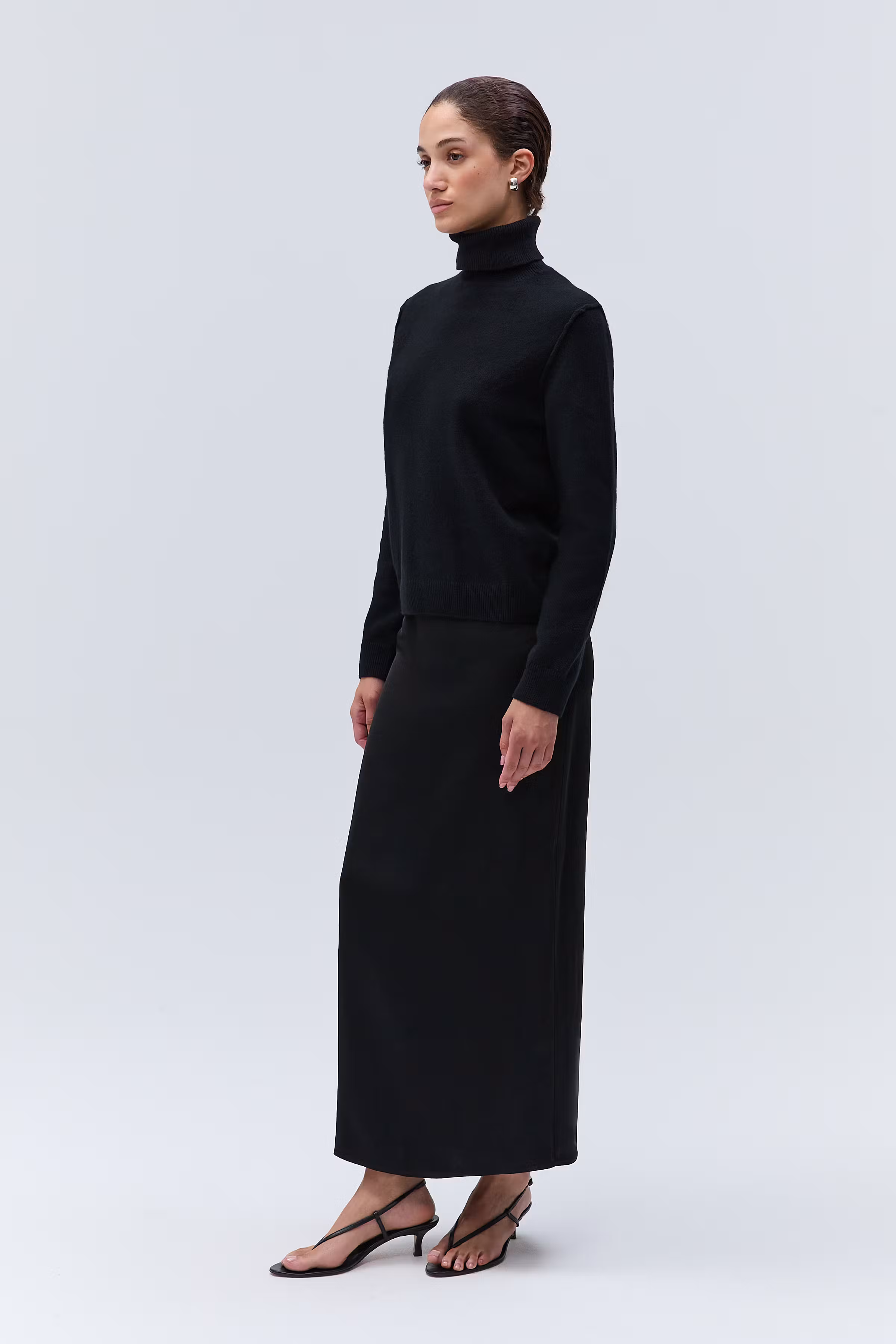 IOFaustina Pullover LOOKBOOK FRONT 30600029-BK999
