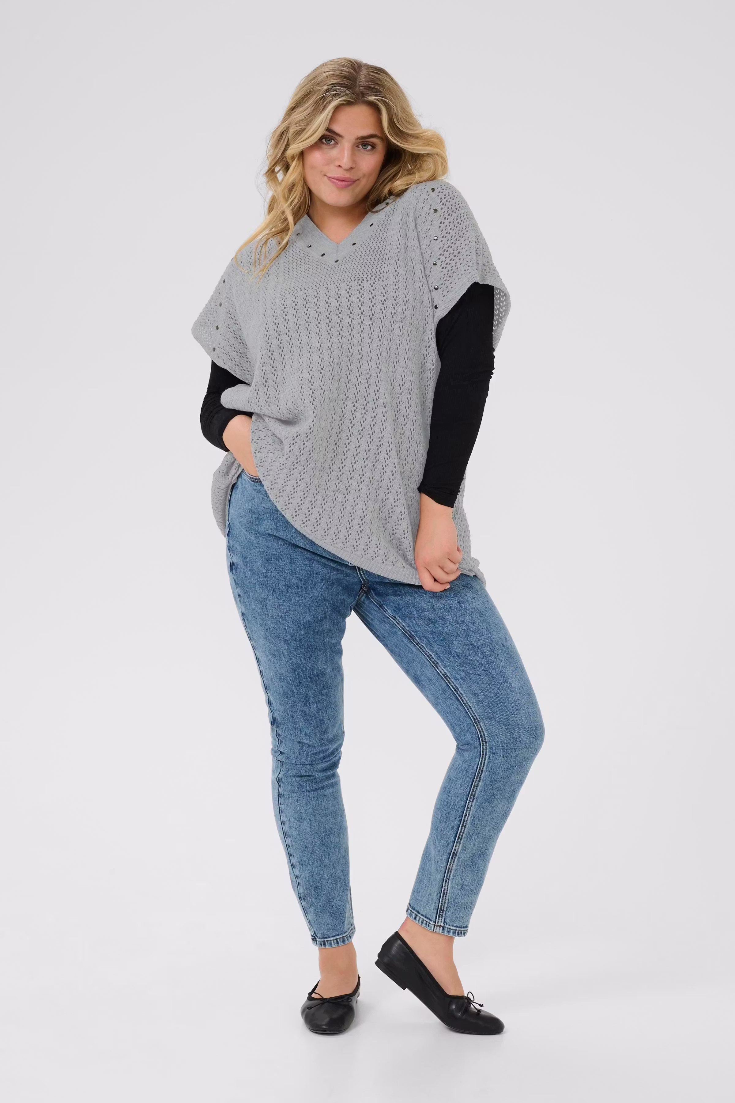 KCrosa Poncho LOOKBOOK FRONT 10583585-100123