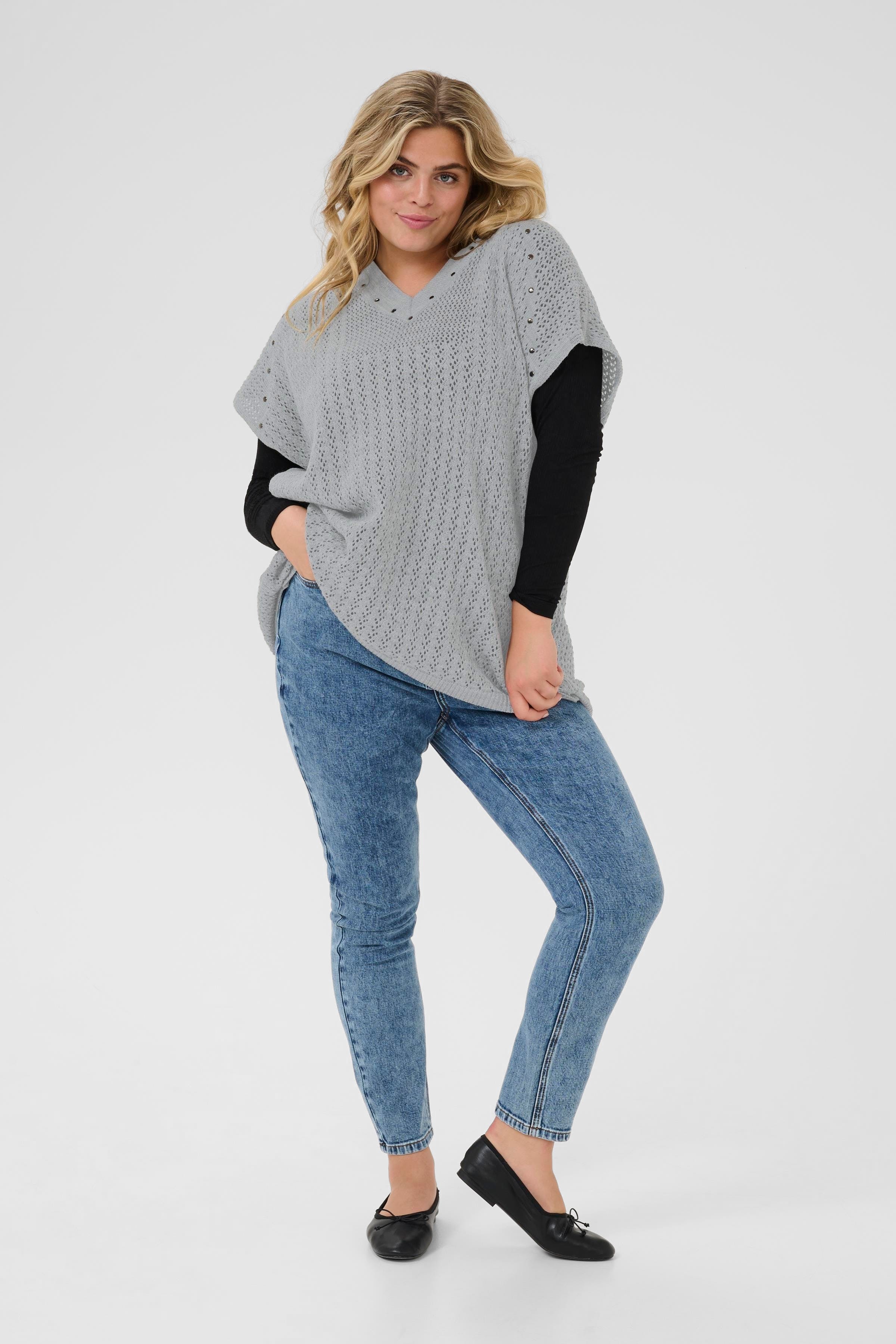 KCrosa Poncho LOOKBOOK FRONT 10583585-100123