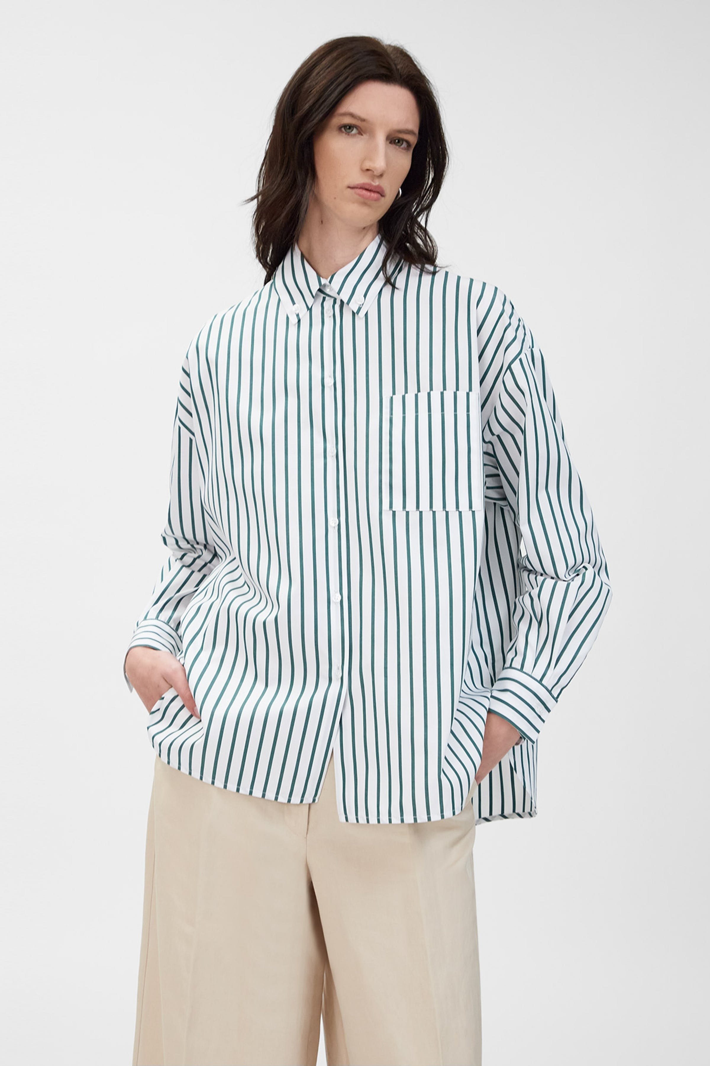 BETHANY Blouse LOOKBOOK FRONT 30600218-MC2100