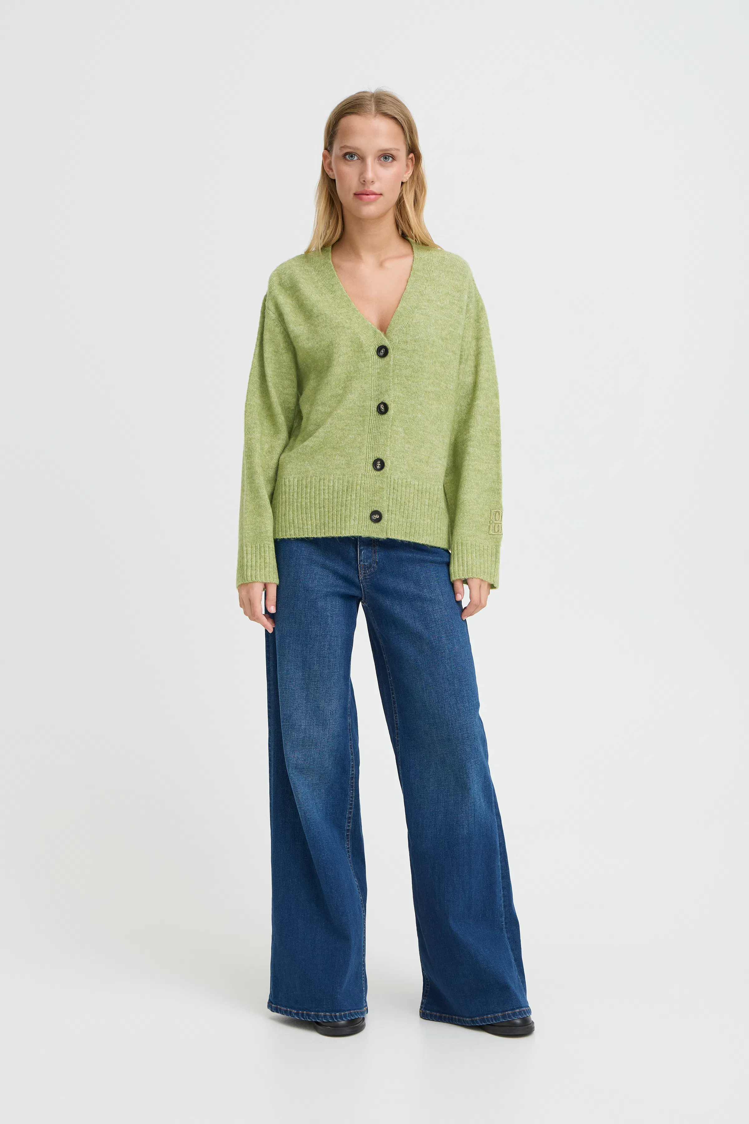 IHBALING Cardigan LOOKBOOK FRONT 20125059-1805251
