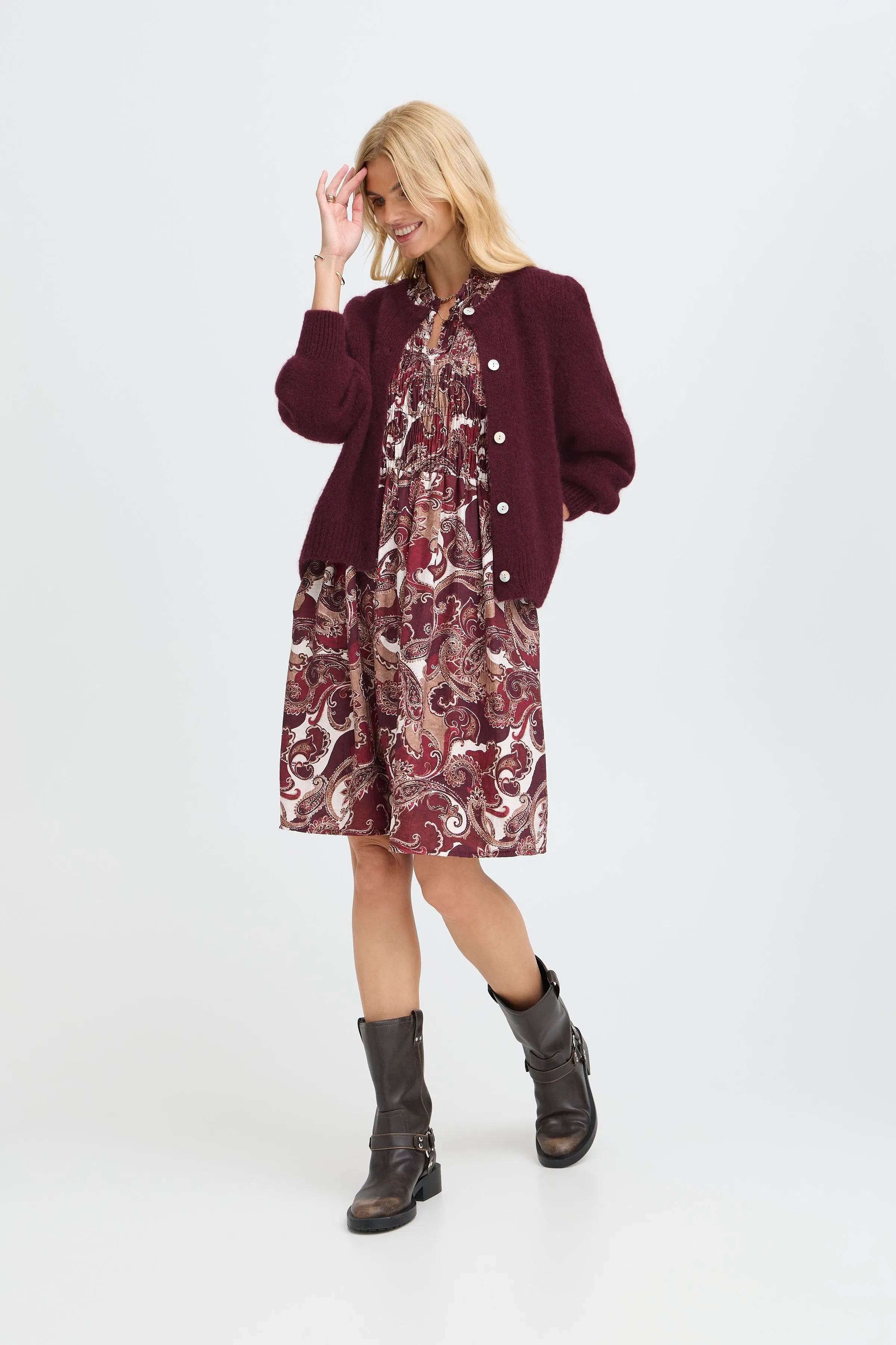 SBGULVIG Cardigan LOOKBOOK FRONT 22100655-191724